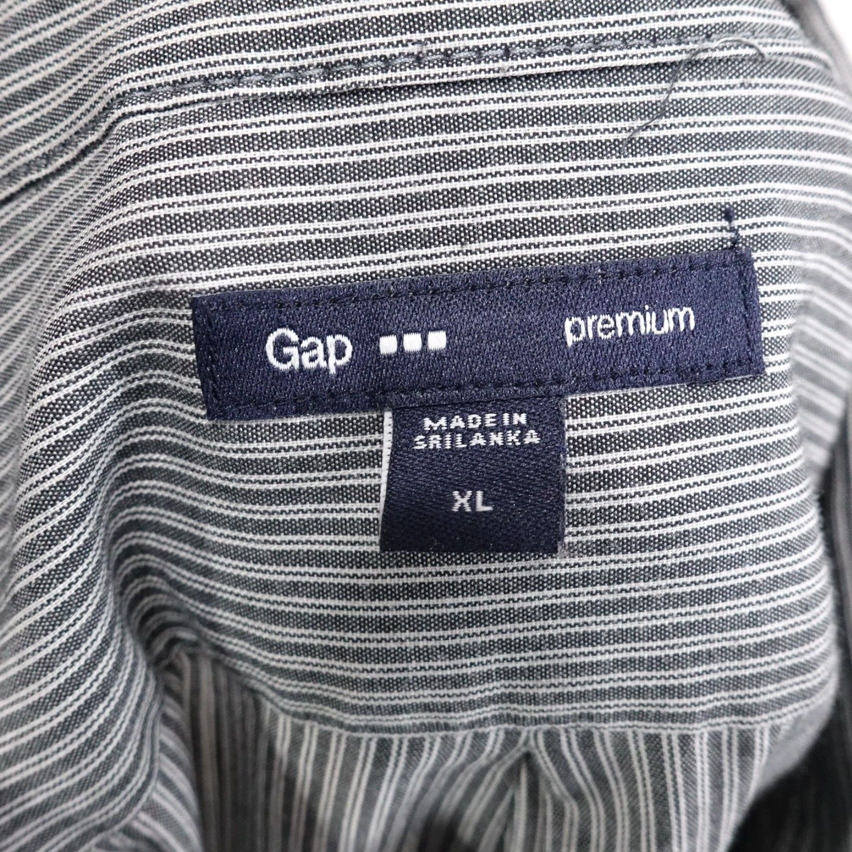 Gap Gap Premium Shirt Mens XL Gray White Striped Button Down Long Sleeve Collared Classic Mens Size US XL / EU 56 / 4 - 6 Thumbnail