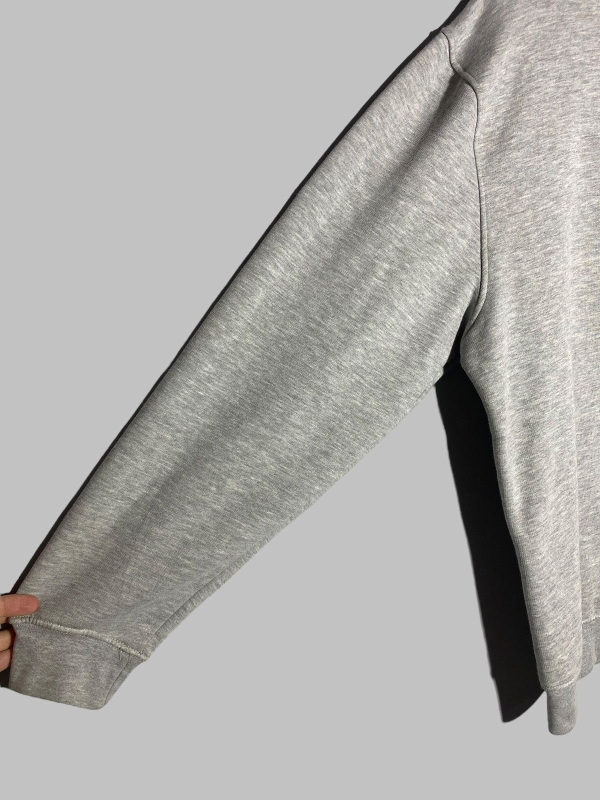 Nike 🔥 Y2K NIKE ESSENTIALS GRAY SWEATSHIRT MINIMAL VINTAGE VIBE Size US XL / EU 56 / 4 - 8 Thumbnail