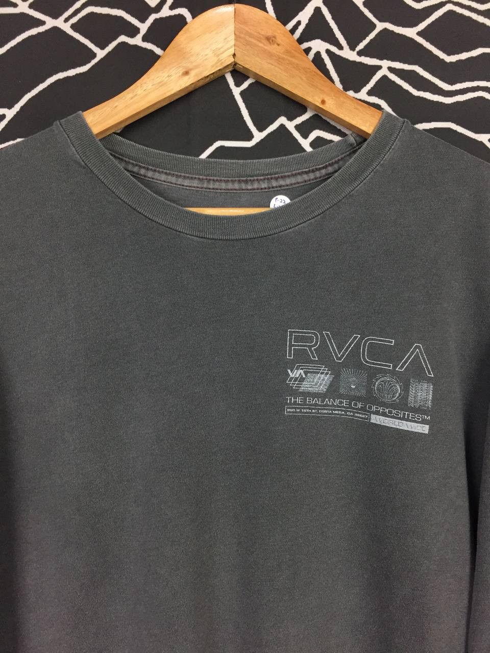 RVCA RVCA Artis Network Program White Noise Longsleeve Tee Size US L / EU 52-54 / 3 - 8 Thumbnail