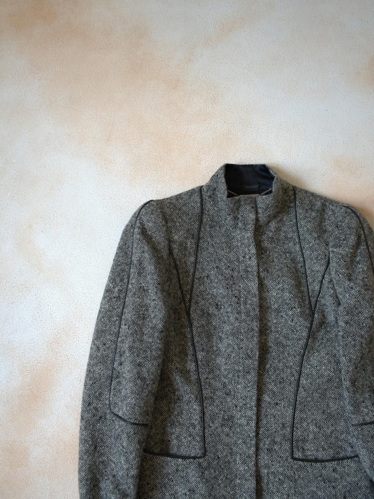 Alexander McQueen F/W 2004 Alexander McQueen Tweed Wool /W Leather Trim Jacket Size S / US 4 / IT 40 - 7 Thumbnail