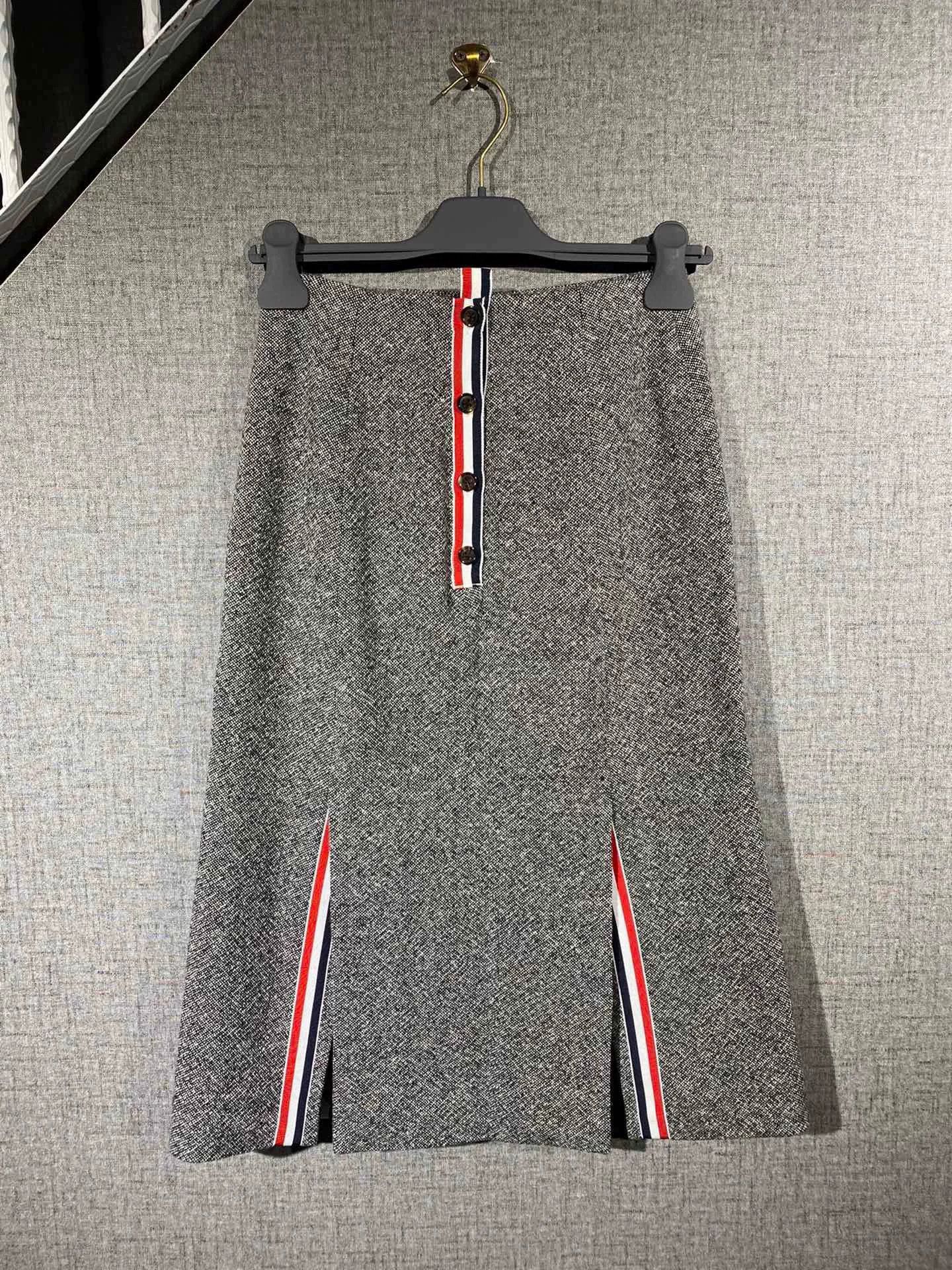 Thom Browne thom browne women's skirt with side detail Size 38" / US 16 / IT 52 - 1 Thumbnail