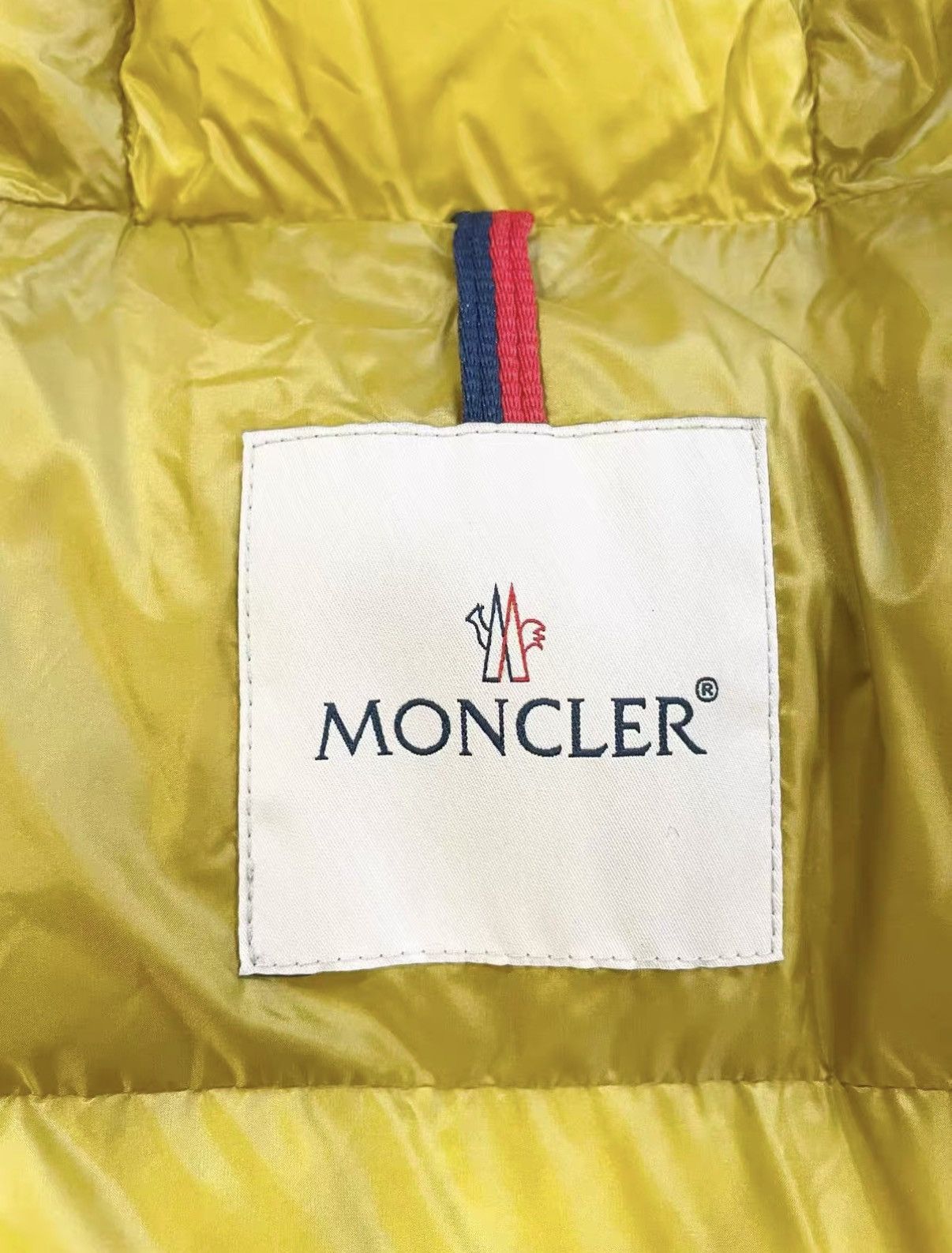 Moncler Moncler Classic Ginger Yellow Hooded Down Coat J33 Size XS / US 0-2 / IT 36-38 - 6 Thumbnail