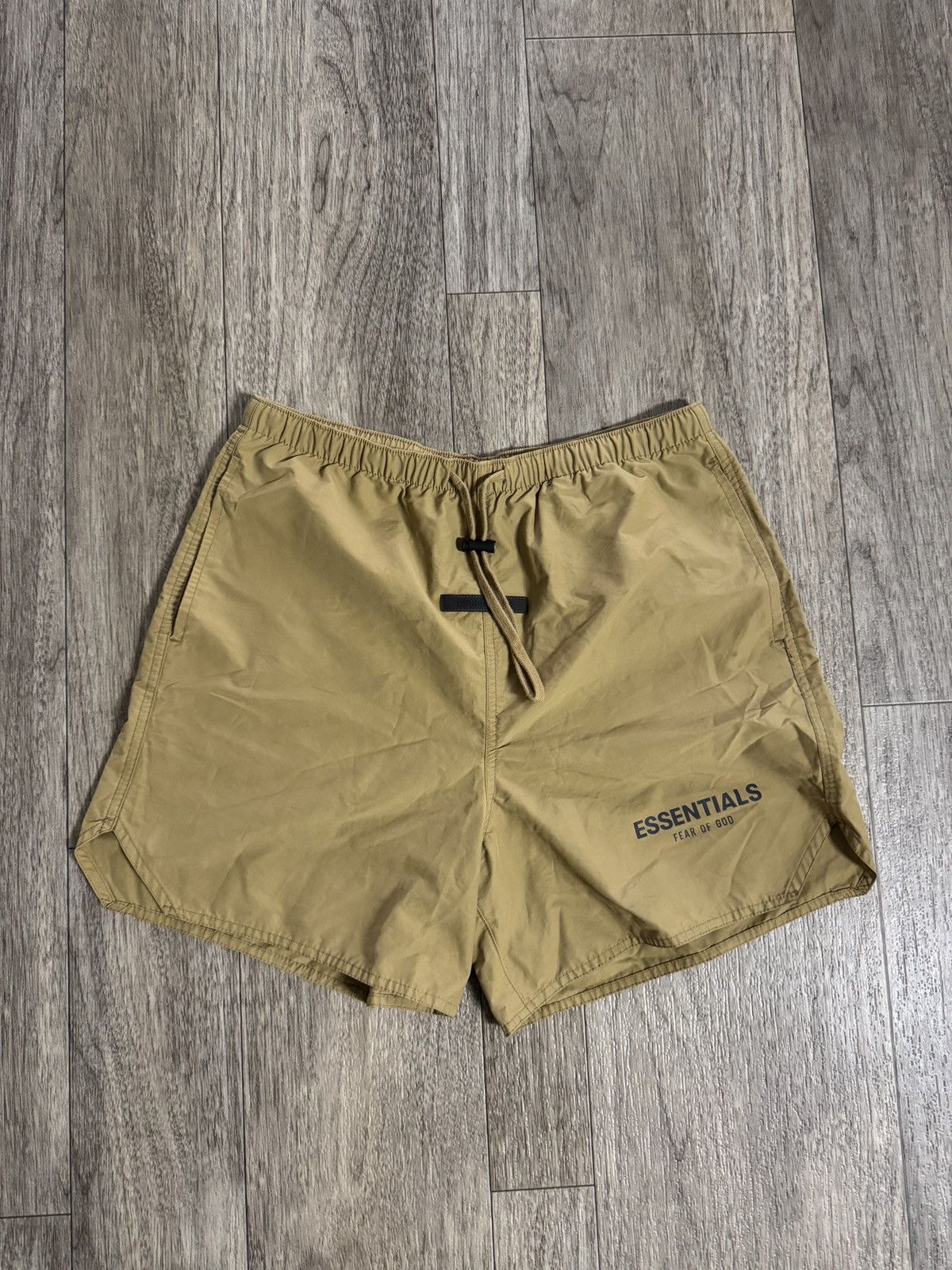 Essentials × Fear of God (Fear of God Essentials) khaki shorts Size US 32 / EU 48 - 1 Preview