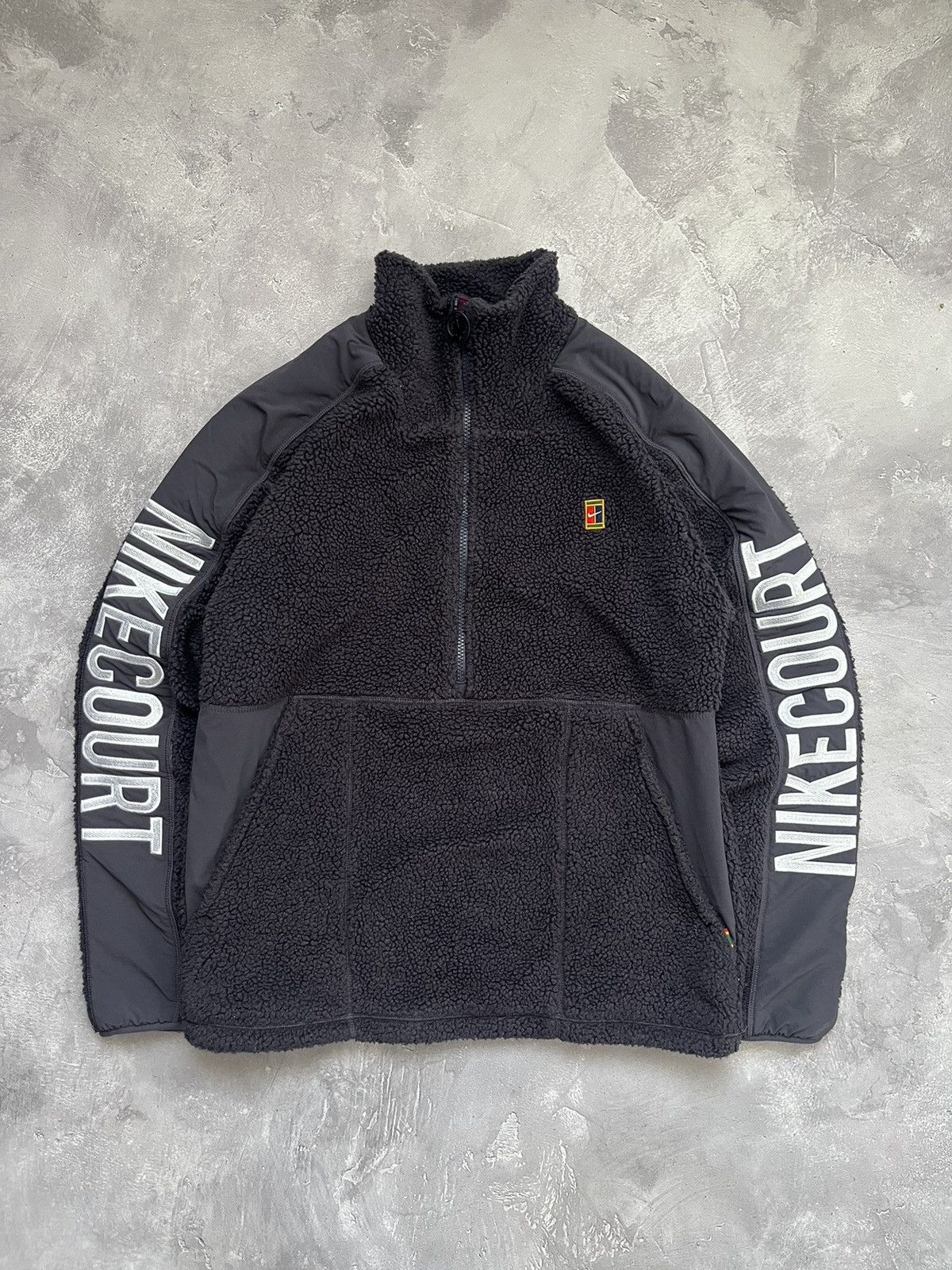 Nike Vintage Nike Court Fleece Jacket Deep Pile Logo Embroidered Size US S / EU 44-46 / 1 - 1 Thumbnail
