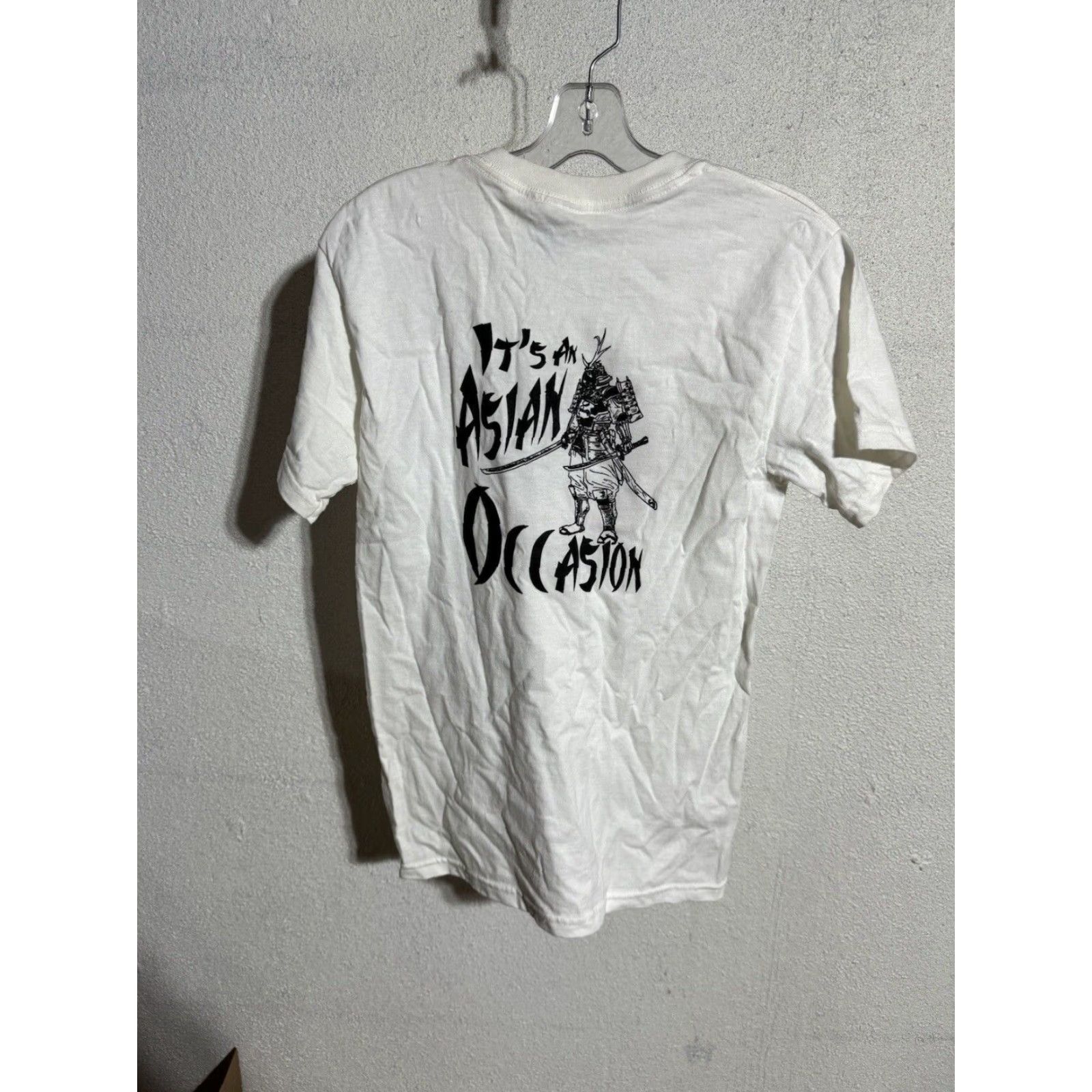 Gildan VINTAGE 2000s T-SHIRT Man Tiananmen Square Graphic Print Crew Neck Short Sleeve White Gildan Cotton History Double-Sided 17.5 x 27 Mens Regular Size S Size US S / EU 44-46 / 1 - 3 Thumbnail