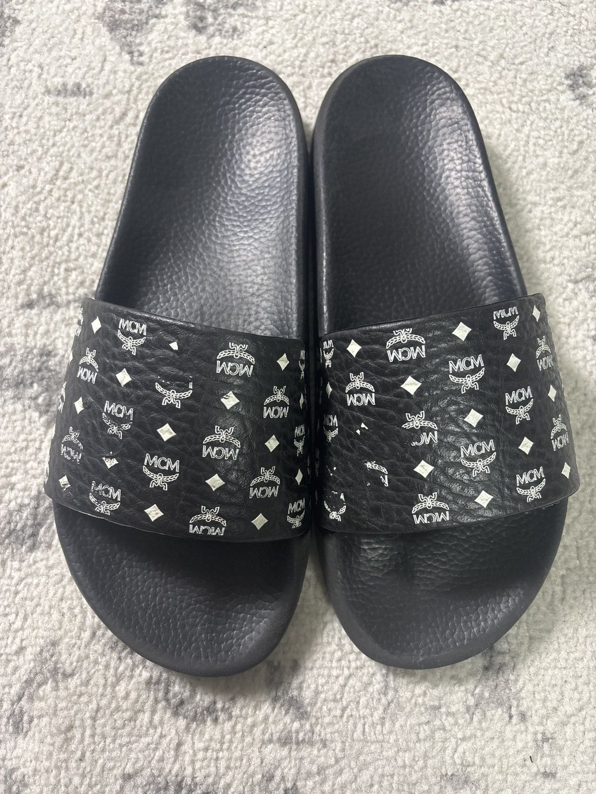 MCM MCM SLIDES (BLACK & WHITE) Size US 8.5 / EU 41-42 - 1 Thumbnail
