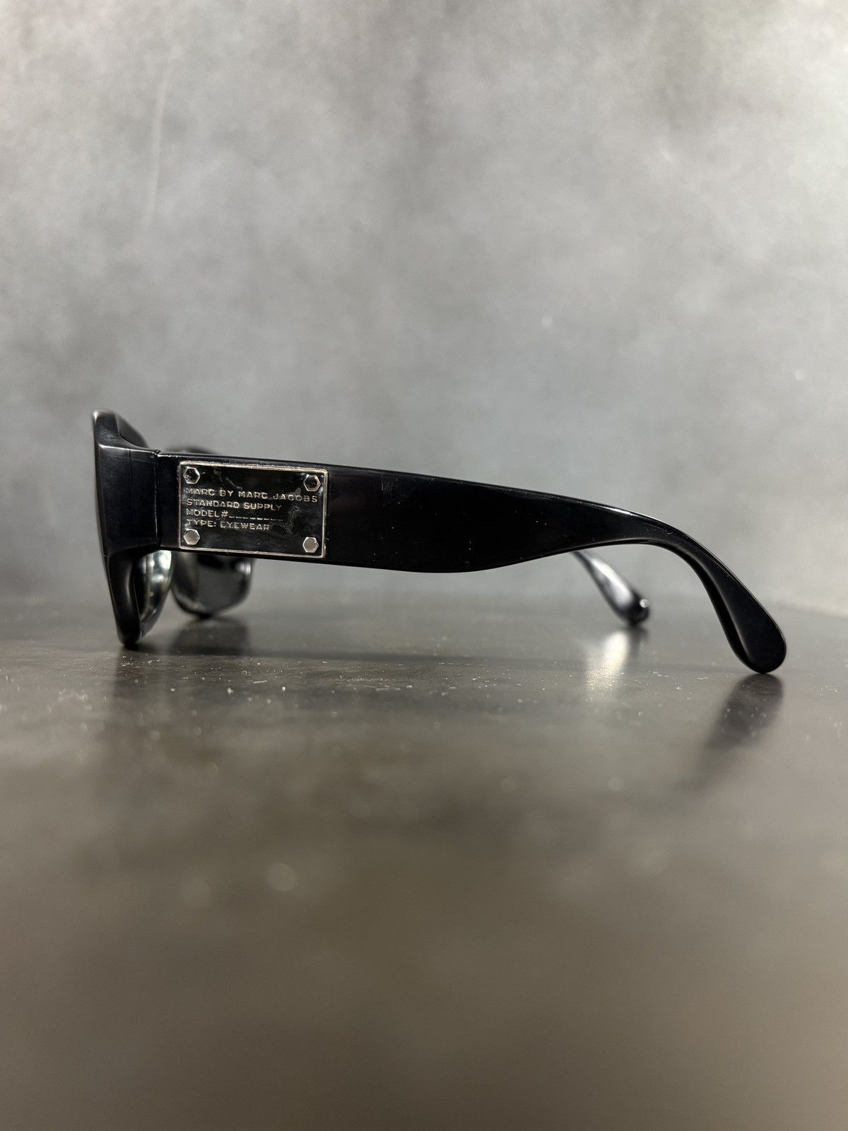 Marc Jacobs 2010s Marc Jacobs Sunglasses Oversized MMJ 075/S Case Size ONE SIZE - 5 Thumbnail