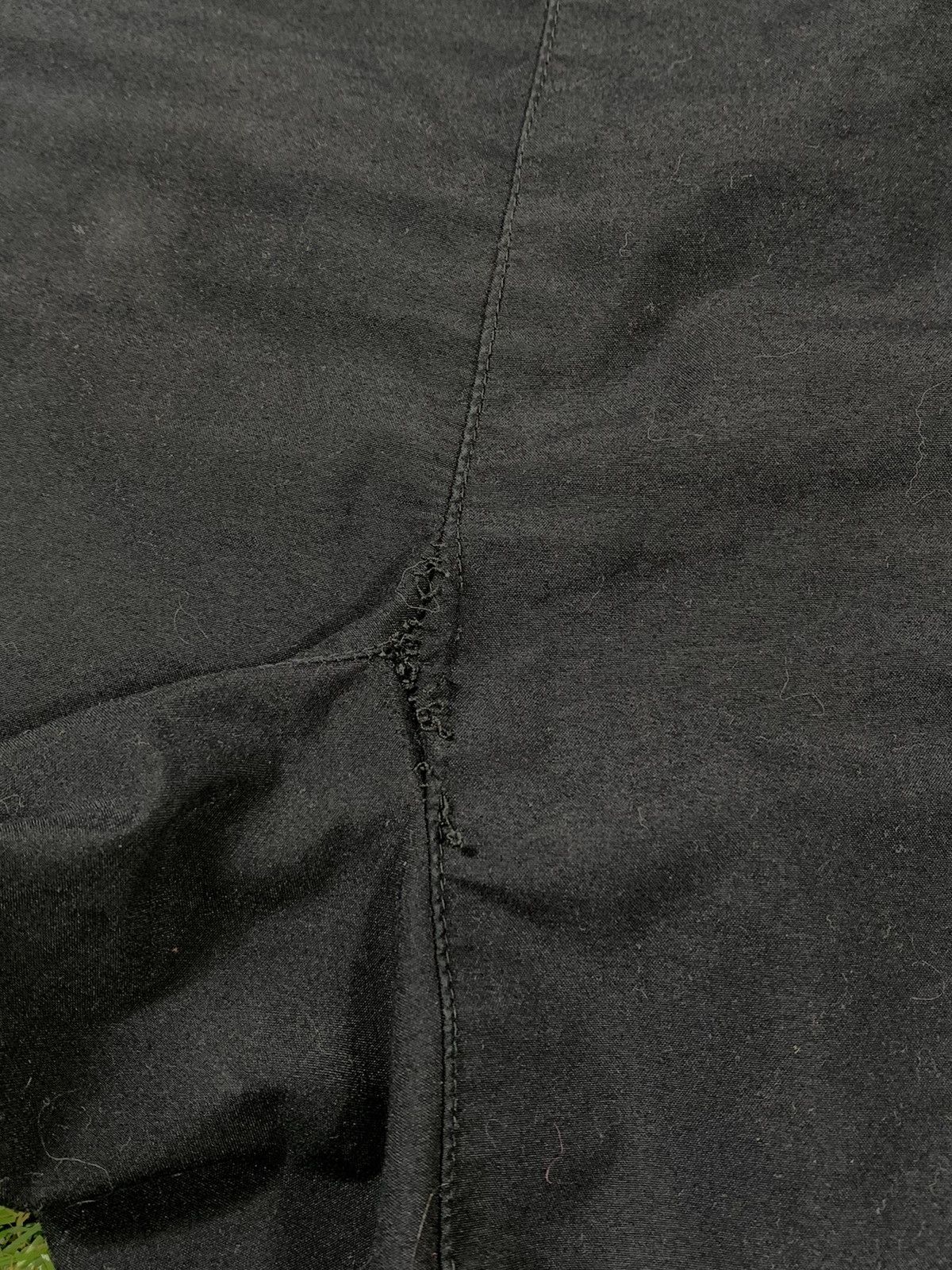 Nike Vintage 90s Nike shorts small swoosh streetwear style size Size US 30 / EU 46 - 2 Thumbnail