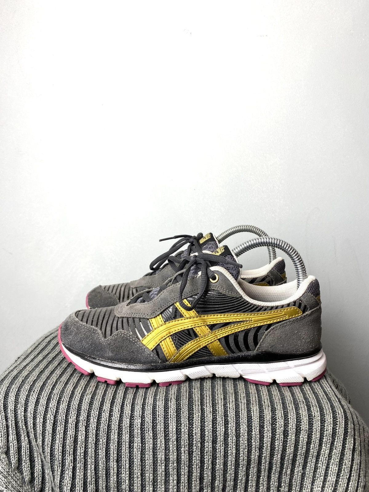 Asics Onitsuka Tiger ASICS Low Top Sneakers Kiko Kostadinov Size US 6 / IT 36 - 5 Thumbnail