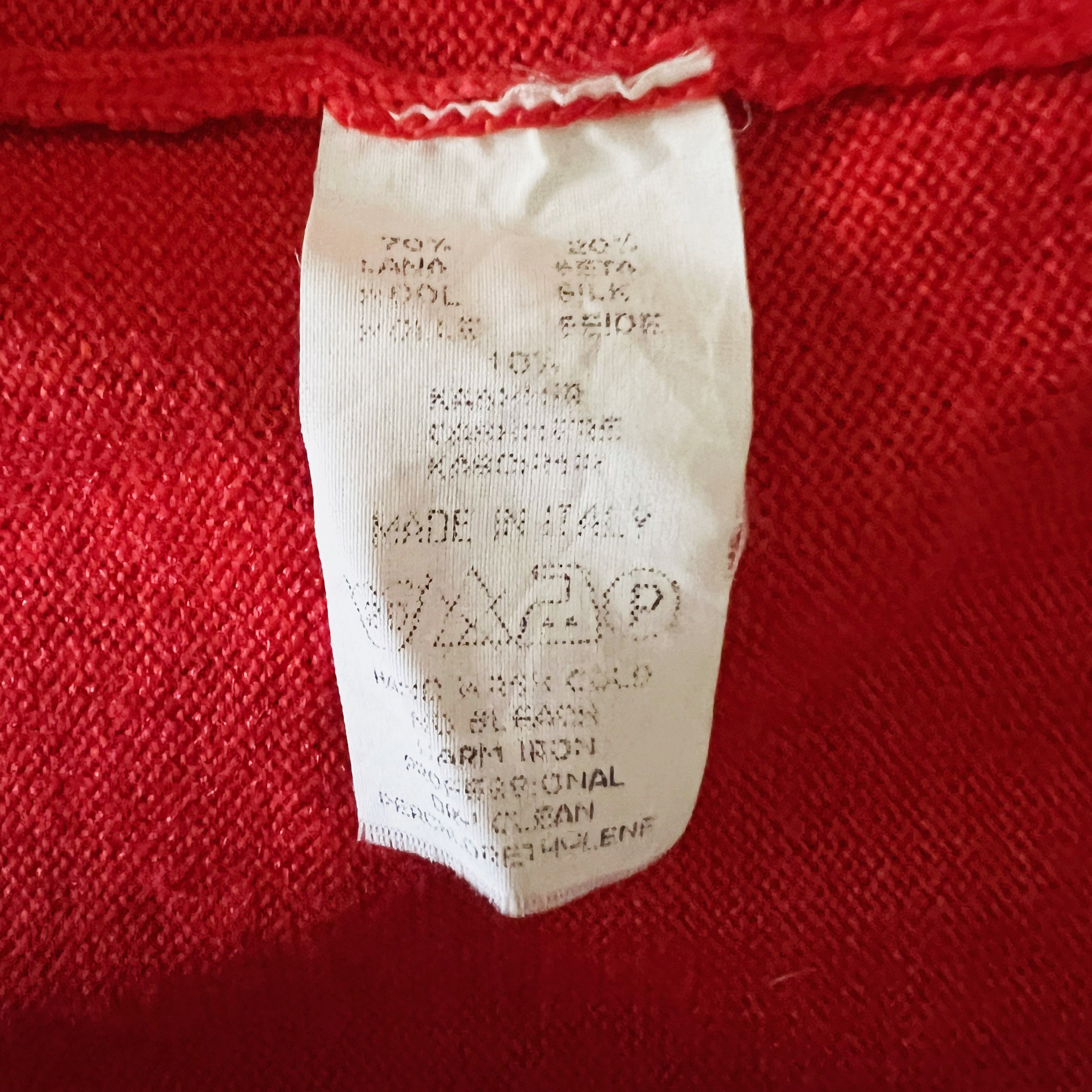 Burberry Burberry Made In Italy Wool Silk Cashmere V Size M / US 6-8 / IT 42-44 - 3 Thumbnail