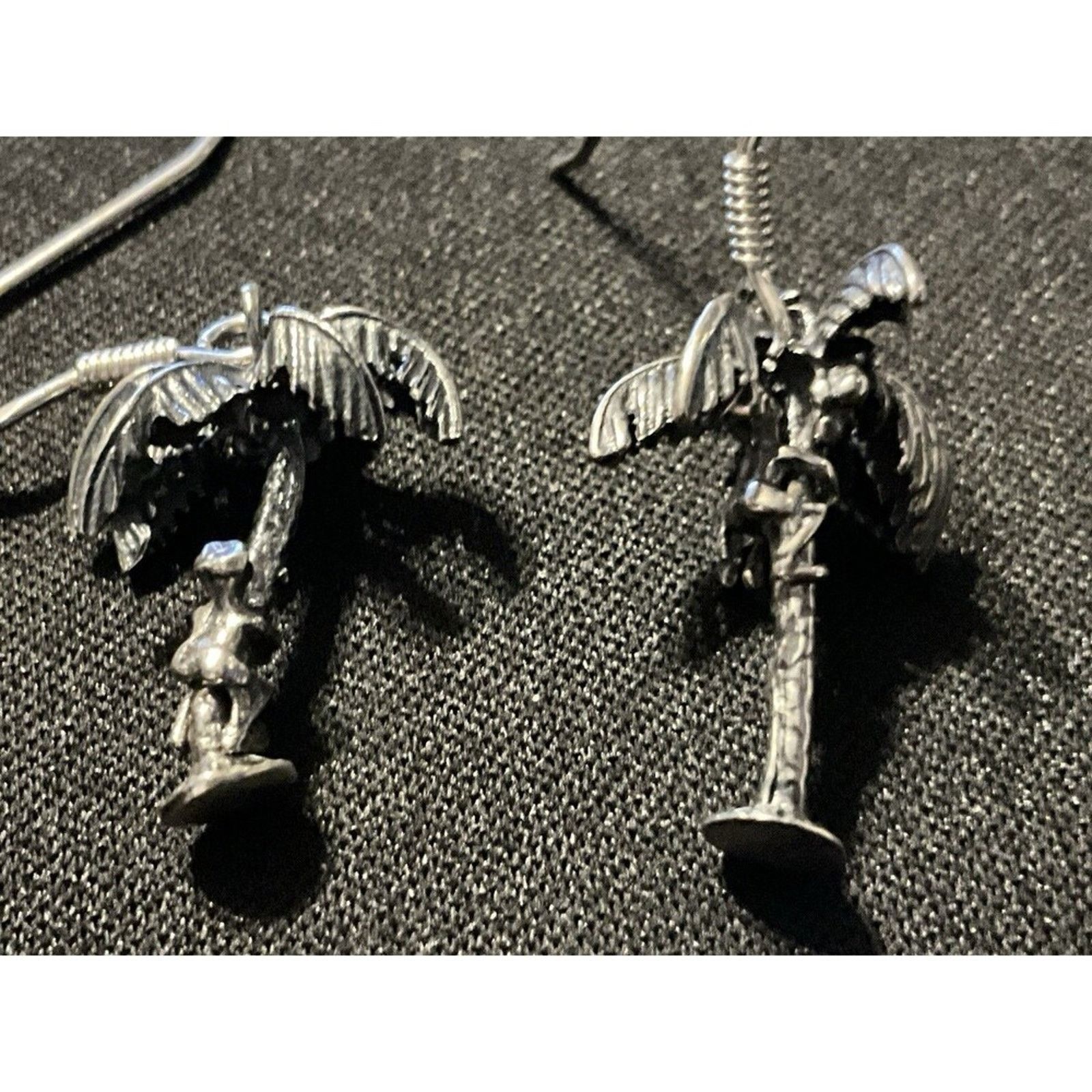 Other 925 Sterling Men Climbing Palm Trees Fish Hook Earrings Size ONE SIZE - 5 Thumbnail