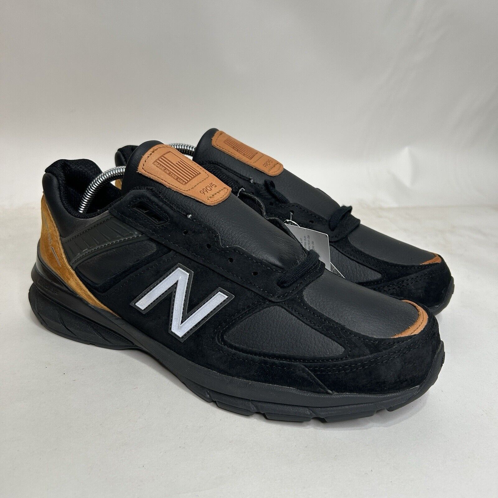 New Balance New Balance Shoes 990v5 Made in USA “Black Tan” 2024 Size US 11 / EU 44 - 1 Thumbnail