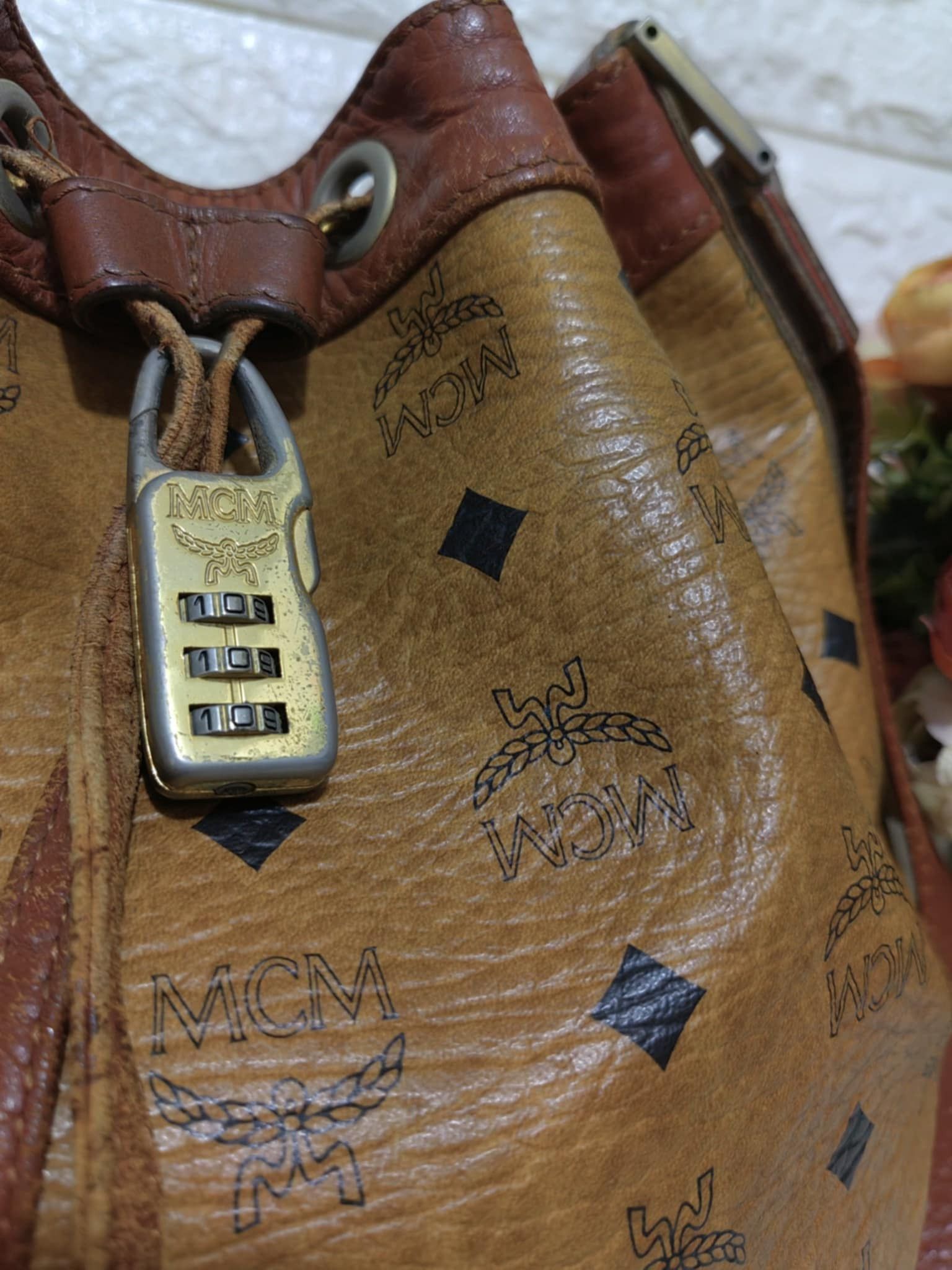 MCM MCM COGNAC VISETOS CROSSBODY BUCKET BAG MADE in GERMANY Size ONE SIZE - 11 Thumbnail