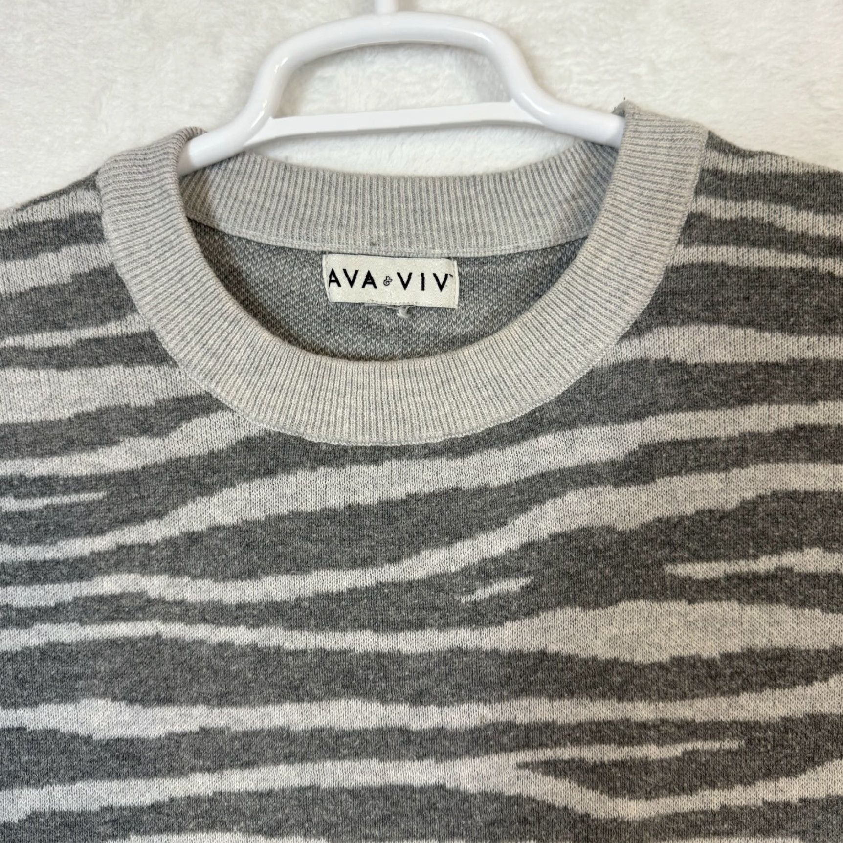 Vintage Ava & Viv Zebra Print Knit Crew Pullover Gray Plus 47 Chest Women's Sweater XL Size L / US 10 / IT 46 - 5 Thumbnail