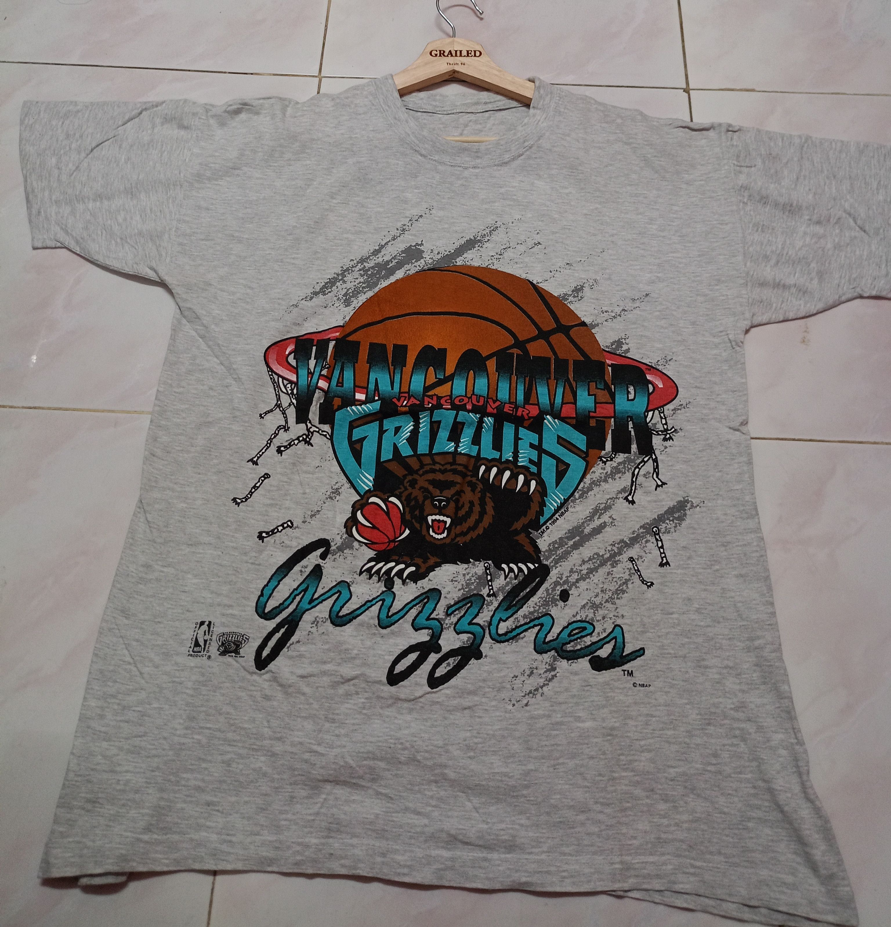 NBA × Vintage NBA Grizzlies X missing tag X ©1994 Size US L / EU 52-54 / 3 - 1 Thumbnail