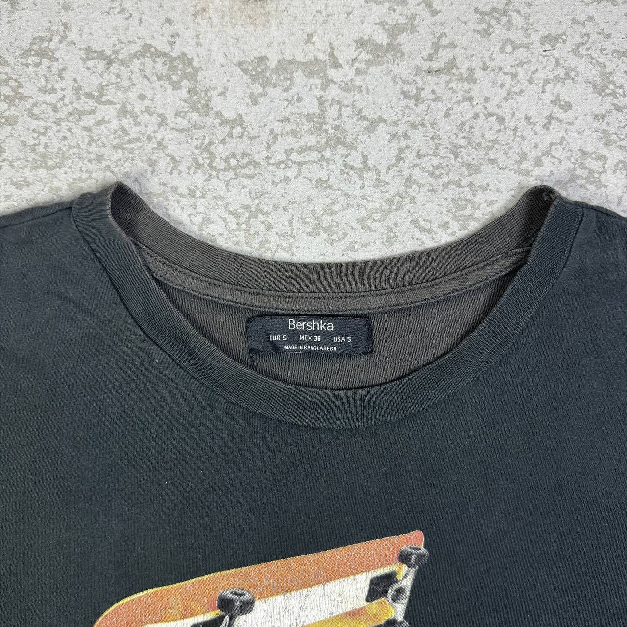 Bershka Bershka Statue of Liberty Living In The City Tshirt Size US S / EU 44-46 / 1 - 4 Thumbnail