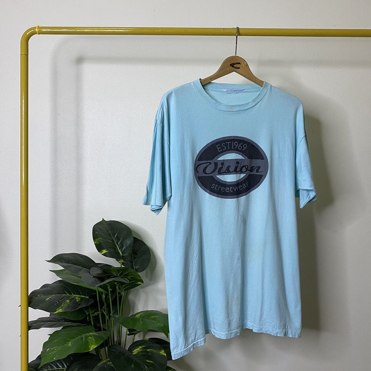 Vintage × Vision Streetwear Vintage 1990s Vision Streetwear Skater T Shirt Size US L / EU 52-54 / 3 - 1 Thumbnail
