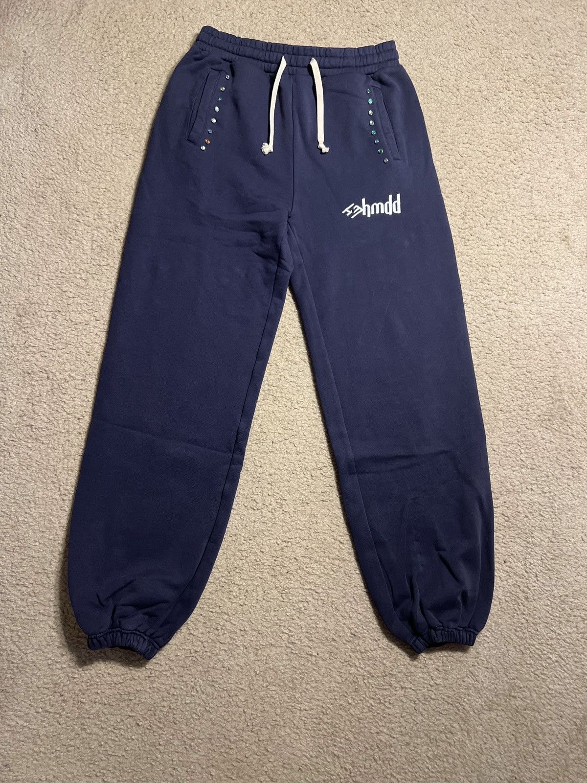 HMDD Happy Memories Don’t Die FLOWER STUDDED SCRUNCH SWEAT Medium Size US 34 / EU 50 - 13 Thumbnail