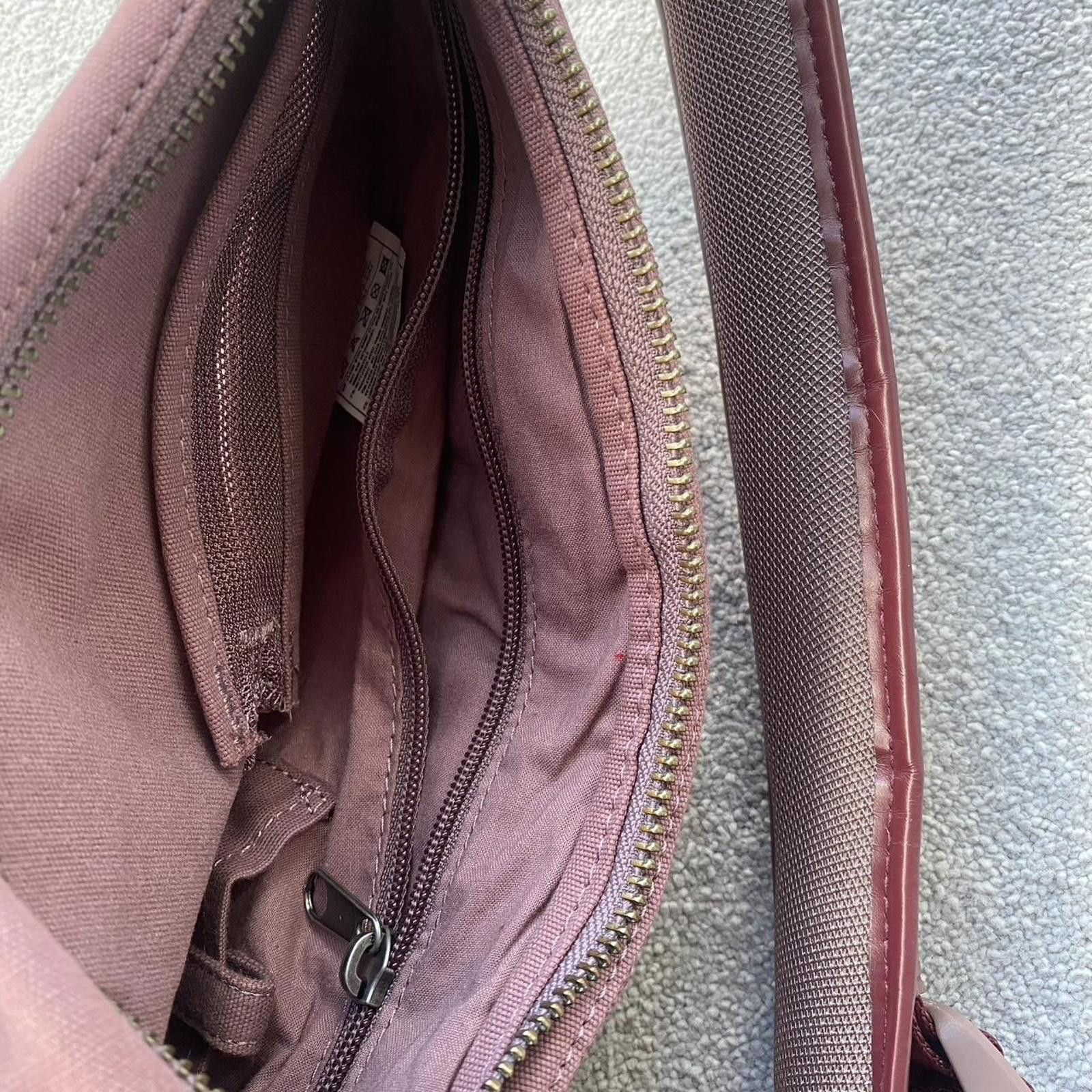 Nike Vintage Nike Y2K Technical Utility Cargo Crossbody Sling Bag Size ONE SIZE - 6 Thumbnail