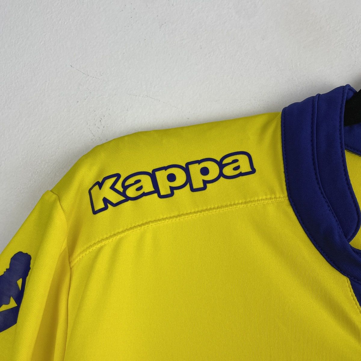 Kappa Leeds United Away Kappa Jersey Shirt 2015/2016 Size US L / EU 52-54 / 3 - 5 Thumbnail