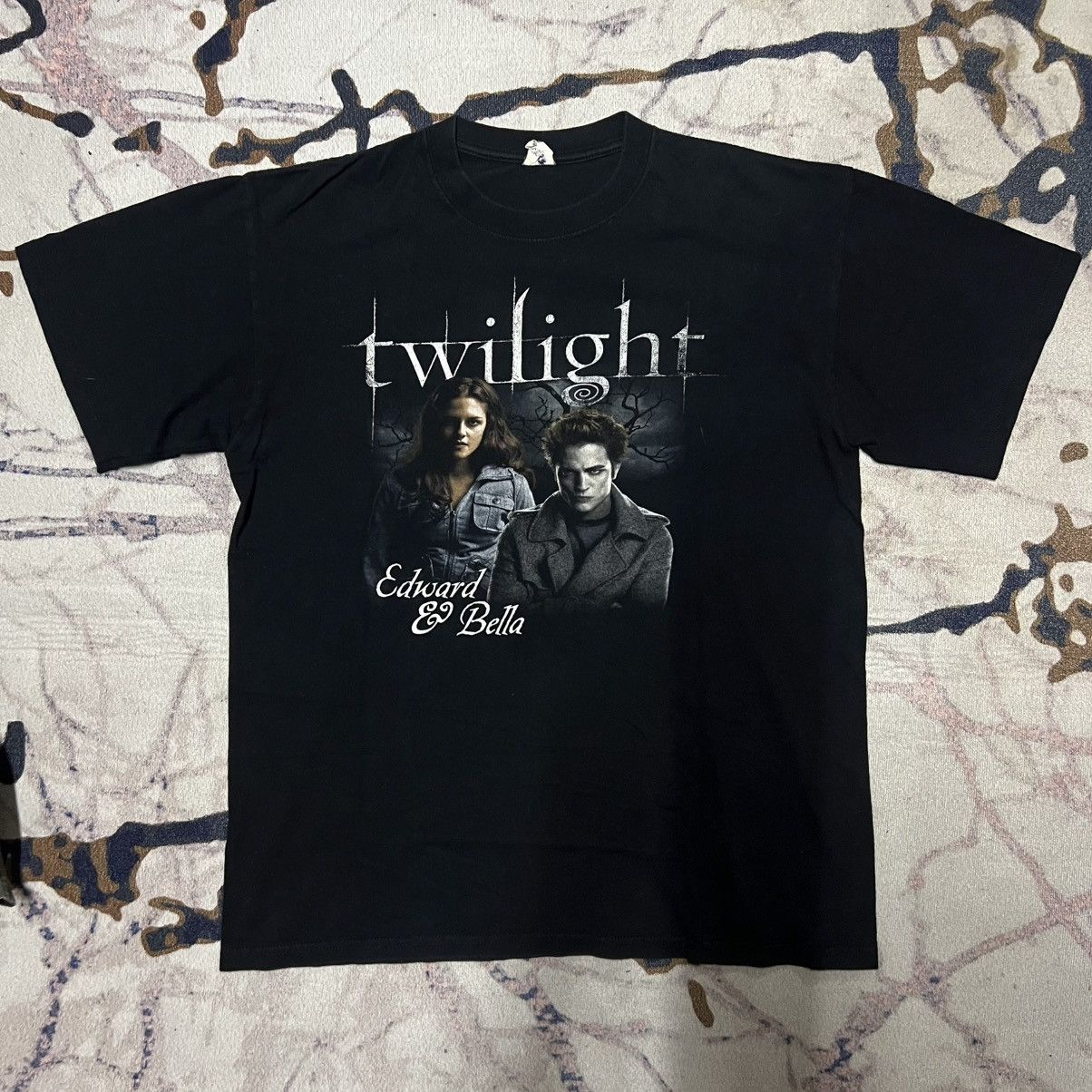 Anvil Vintage Twilight Edward & Bella Double-Sided Movie Tee Size US L / EU 52-54 / 3 - 1 Thumbnail