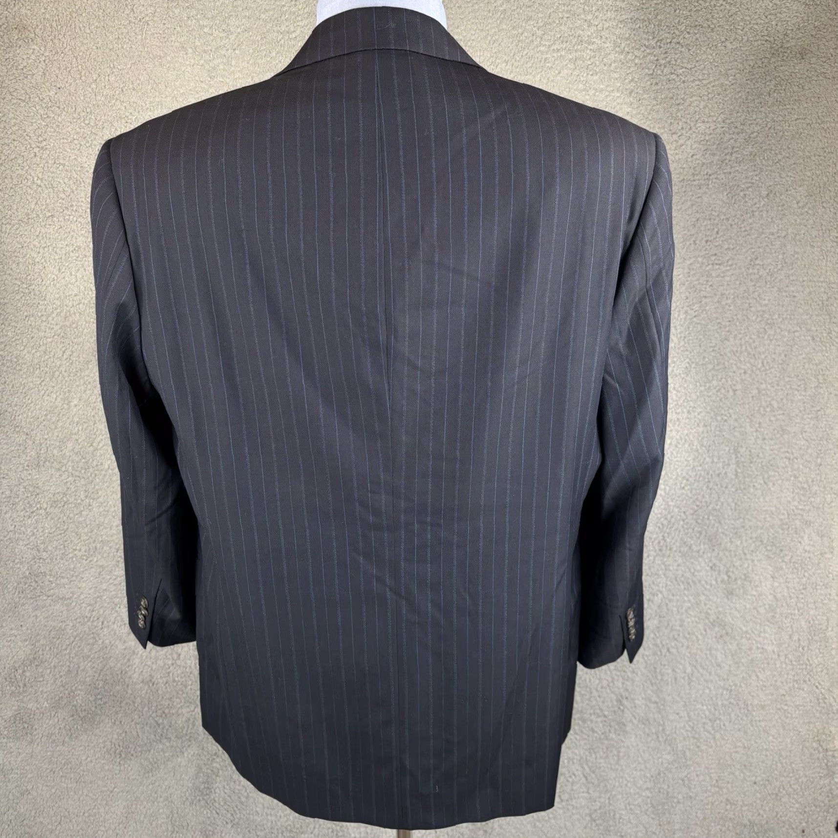 Pal Zileri Pal Zileri Loro Piana Blazer 44L Navy Pinstripe Wool Italy Blazer Men 44 Long Notch Lapel Double-Vented Wool Italy Blazer, Dry Clean Only, Brown? Size 44R - 5 Thumbnail