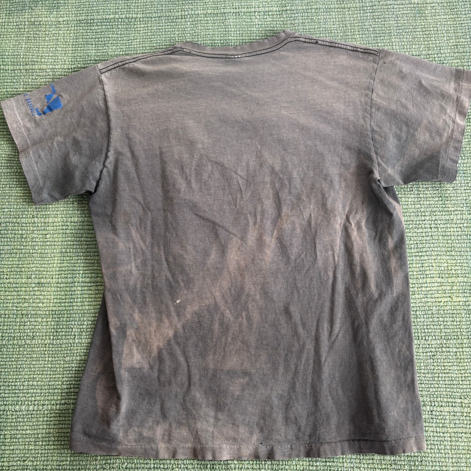 Nike × Vintage Vintage 1990s faded thrashed Nike Chicago White Sox tee Size US L / EU 52-54 / 3 - 8 Thumbnail