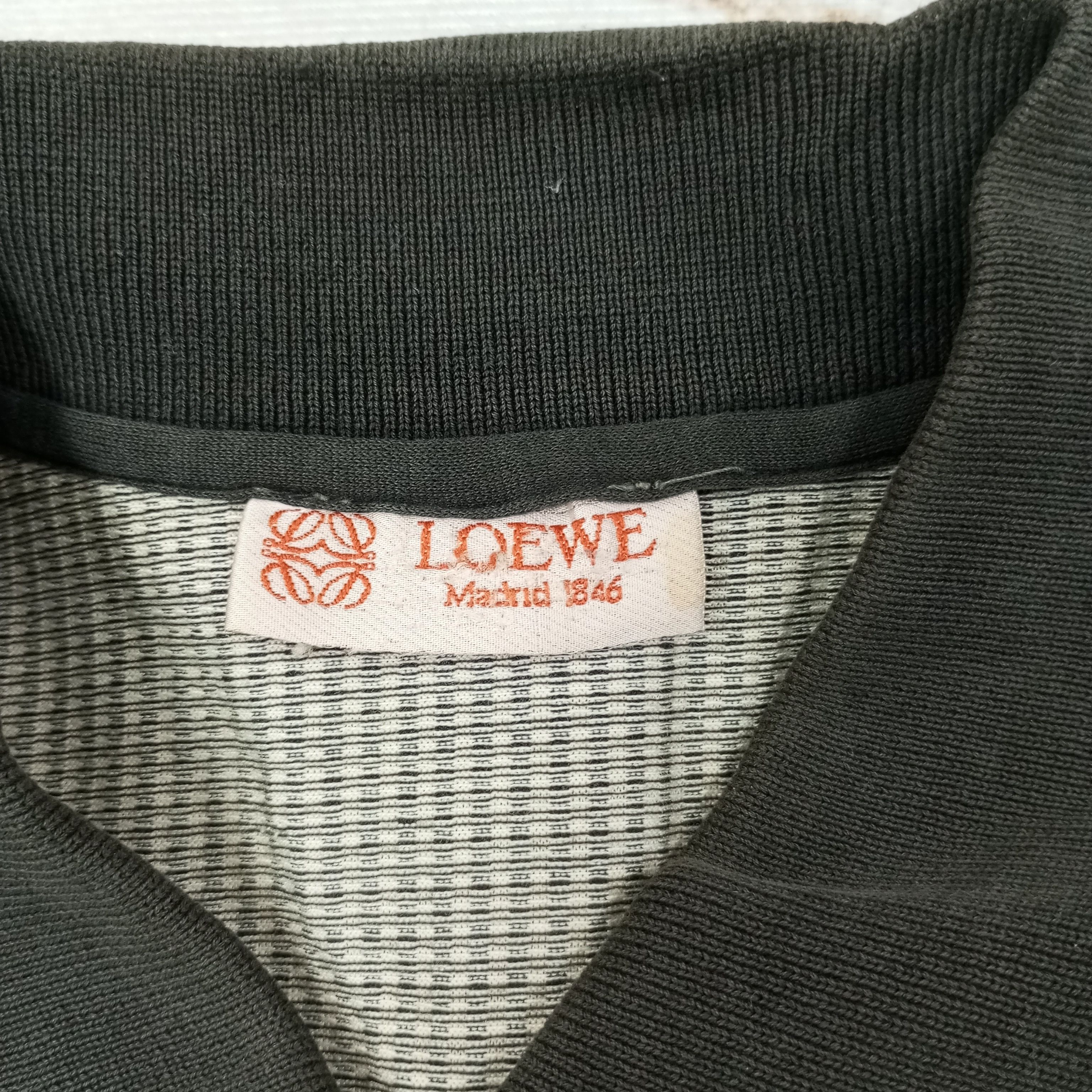 Vintage Loewe Italian Brand Polos C239N20 Size US L / EU 52-54 / 3 - 4 Thumbnail