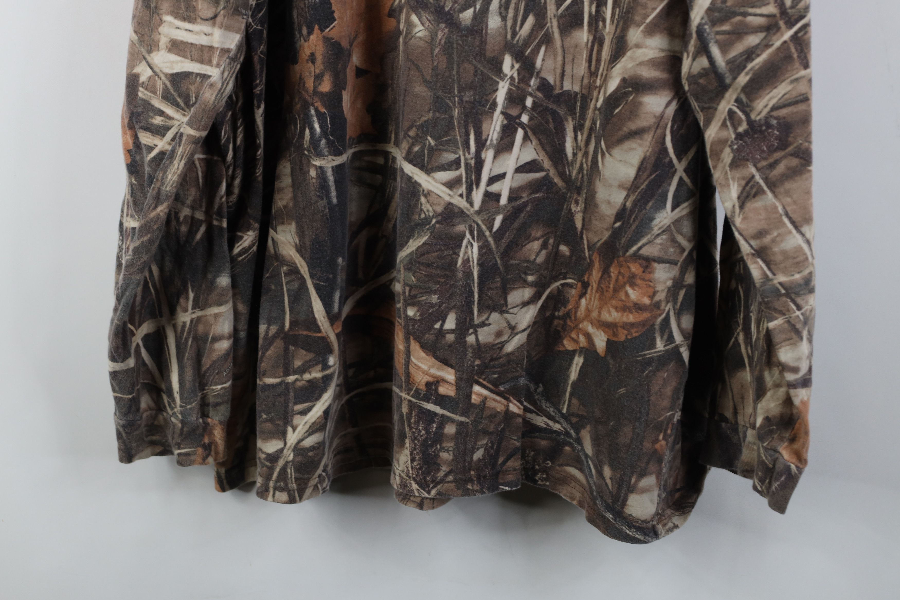 Vintage Vintage Y2K Streetwear Camouflage Long Sleeve Pocket T-Shirt Size US XXL / EU 58 / 5 - 13 Thumbnail