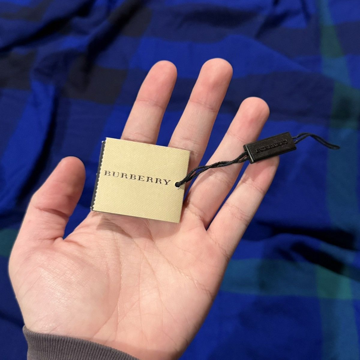 Burberry Burberry Merino Wool Nova Check Shawl Scarf Regency Blue Size ONE SIZE - 8 Thumbnail