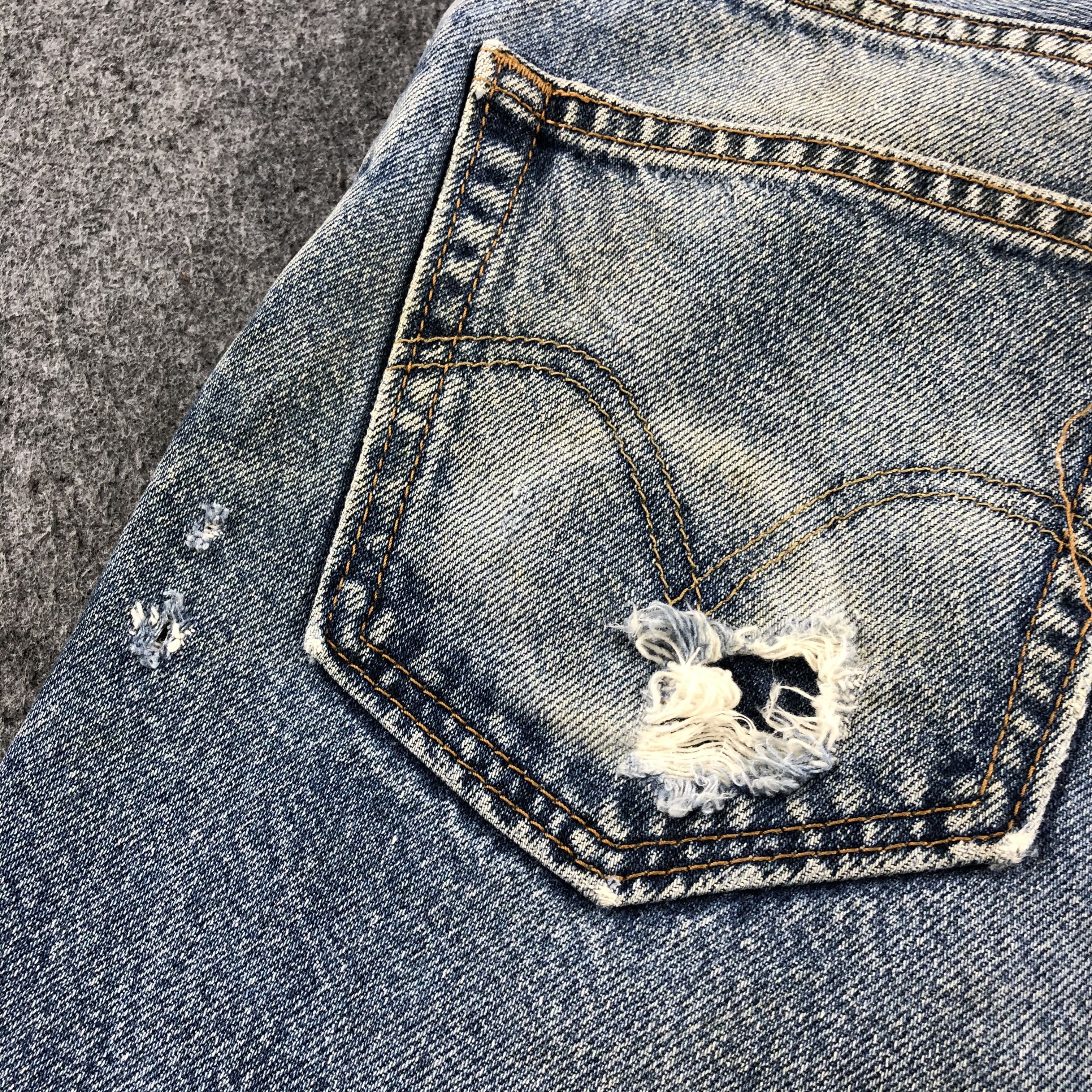 Levi's Vintage Blue Wash Levis 505 Jeans-J2049 Size US 35 - 9 Thumbnail