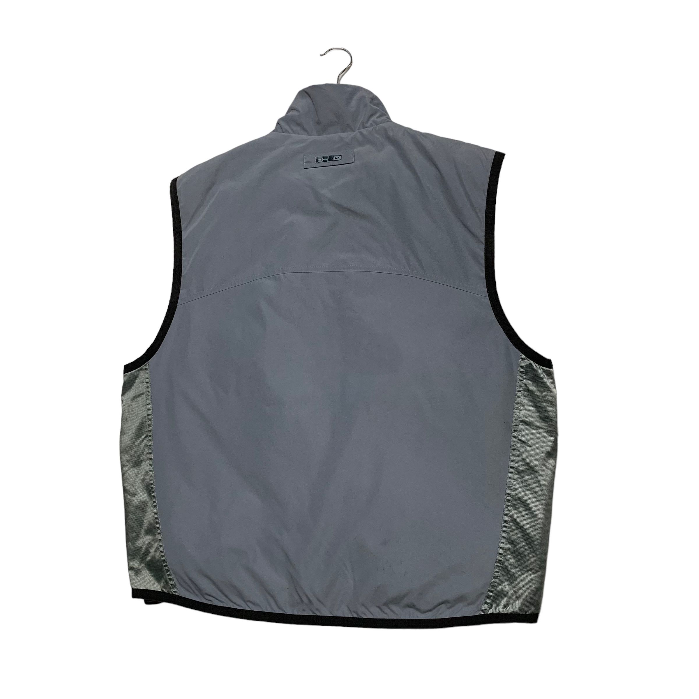 Nike ACG Vintage Nike ACG Vest Size US L / EU 52-54 / 3 - 5 Thumbnail