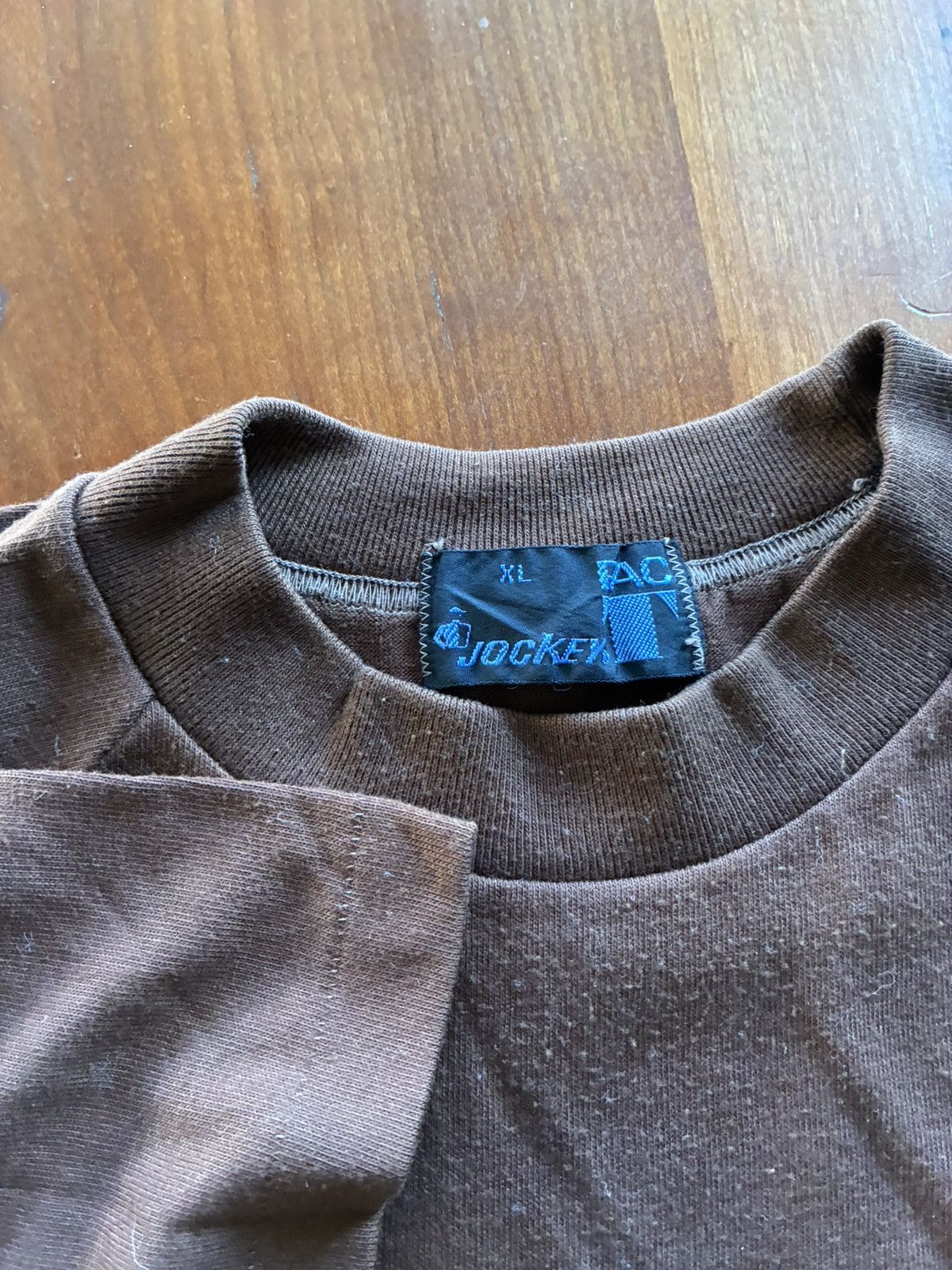 Vintage Vintage 1960’s brown pocket tee size XL Size US XL / EU 56 / 4 - 3 Thumbnail