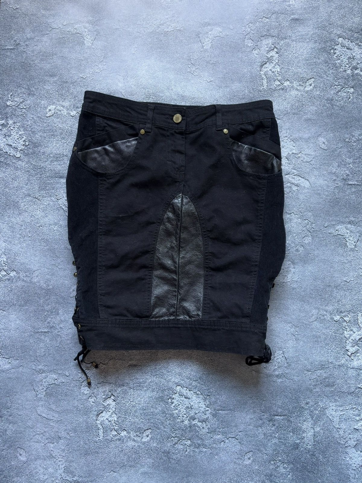 Roberto Cavalli ARCHIVE Roberto Cavalli Avant Garde Leather Corduroy Skirt Size 28" / US 6 / IT 42 - 1 Thumbnail