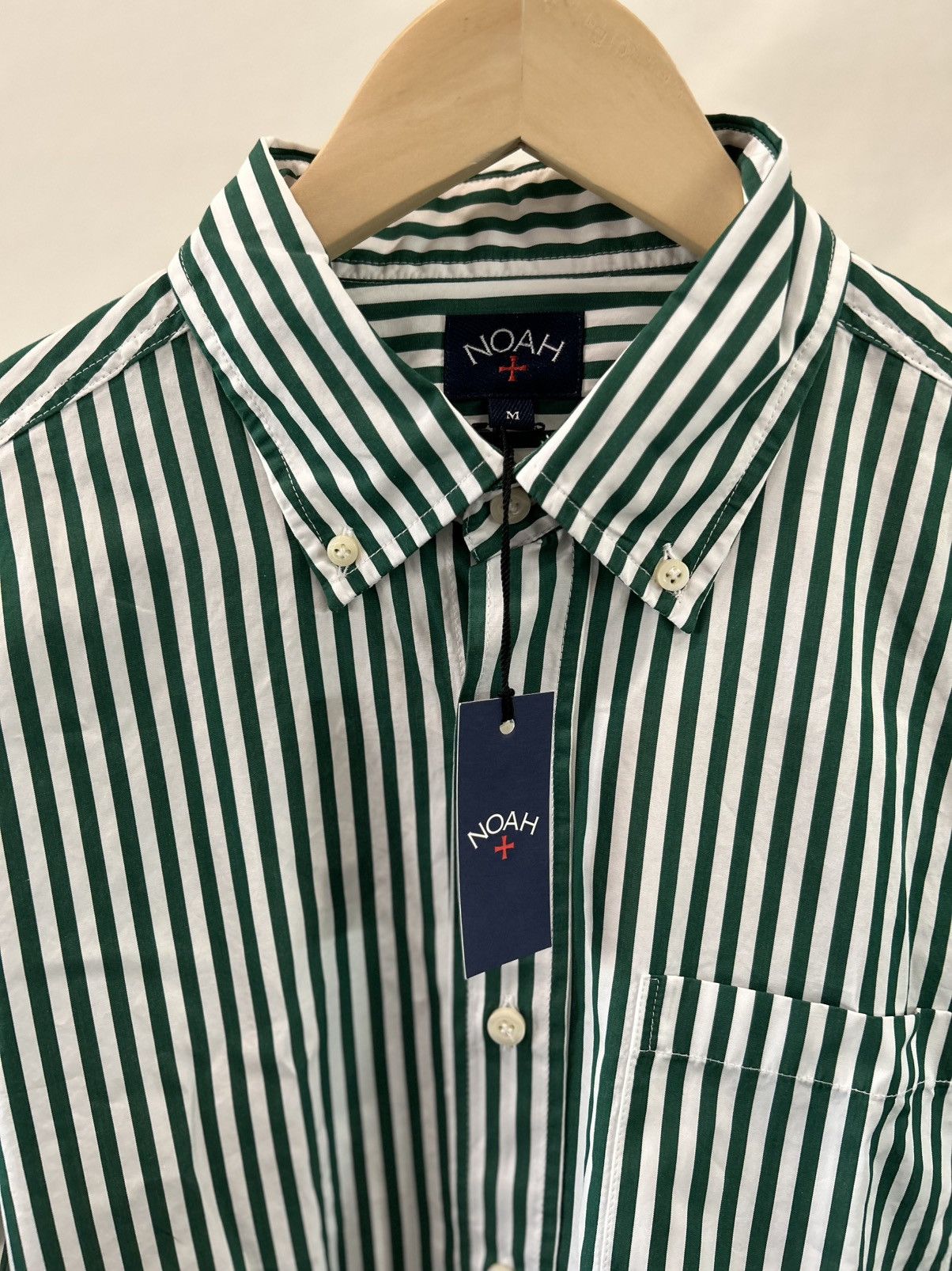 Noah BNWT SS22 Bengal Stripe Shirt White/Green size M Size US M / EU 48-50 / 2 - 5 Thumbnail