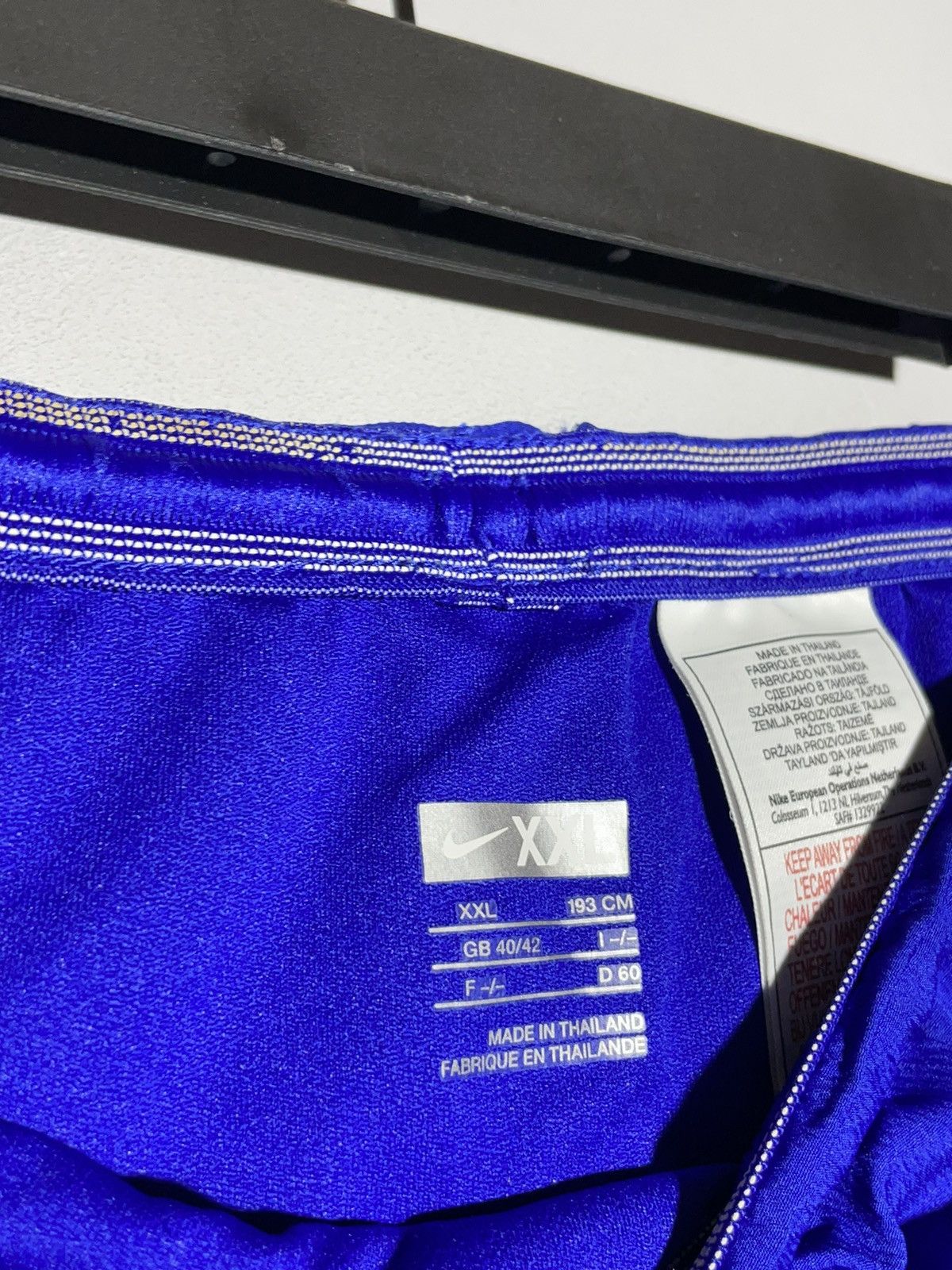 Nike × Vintage Manchester United Nike Vintage 40TH Anniversary Shorts Size US 42 / EU 58 - 8 Thumbnail