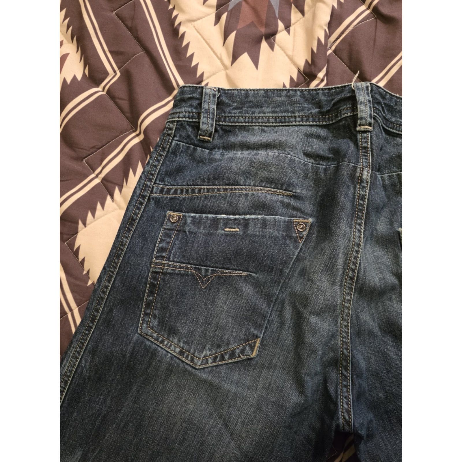 Diesel VINTAGE Diesel Darron Regular Slim Tapered Jeans Mens 30x34 Blue Distressed Denim Cotton Jeans Slim Tapered Mid Rise 30 34 Mens Size US 30 / EU 46 - 5 Thumbnail
