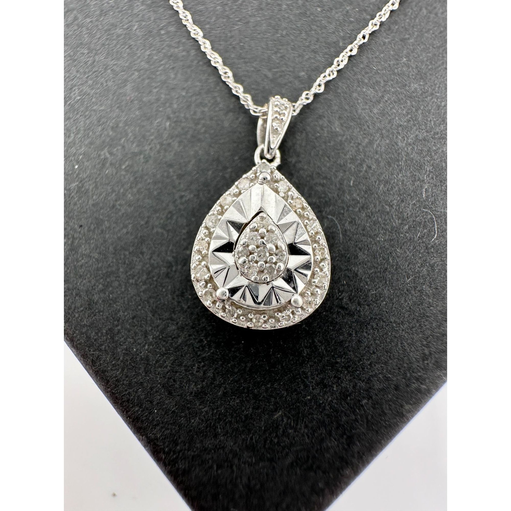 Other Pear Cut Natural Diamond Pendant Necklace Size ONE SIZE - 3 Thumbnail