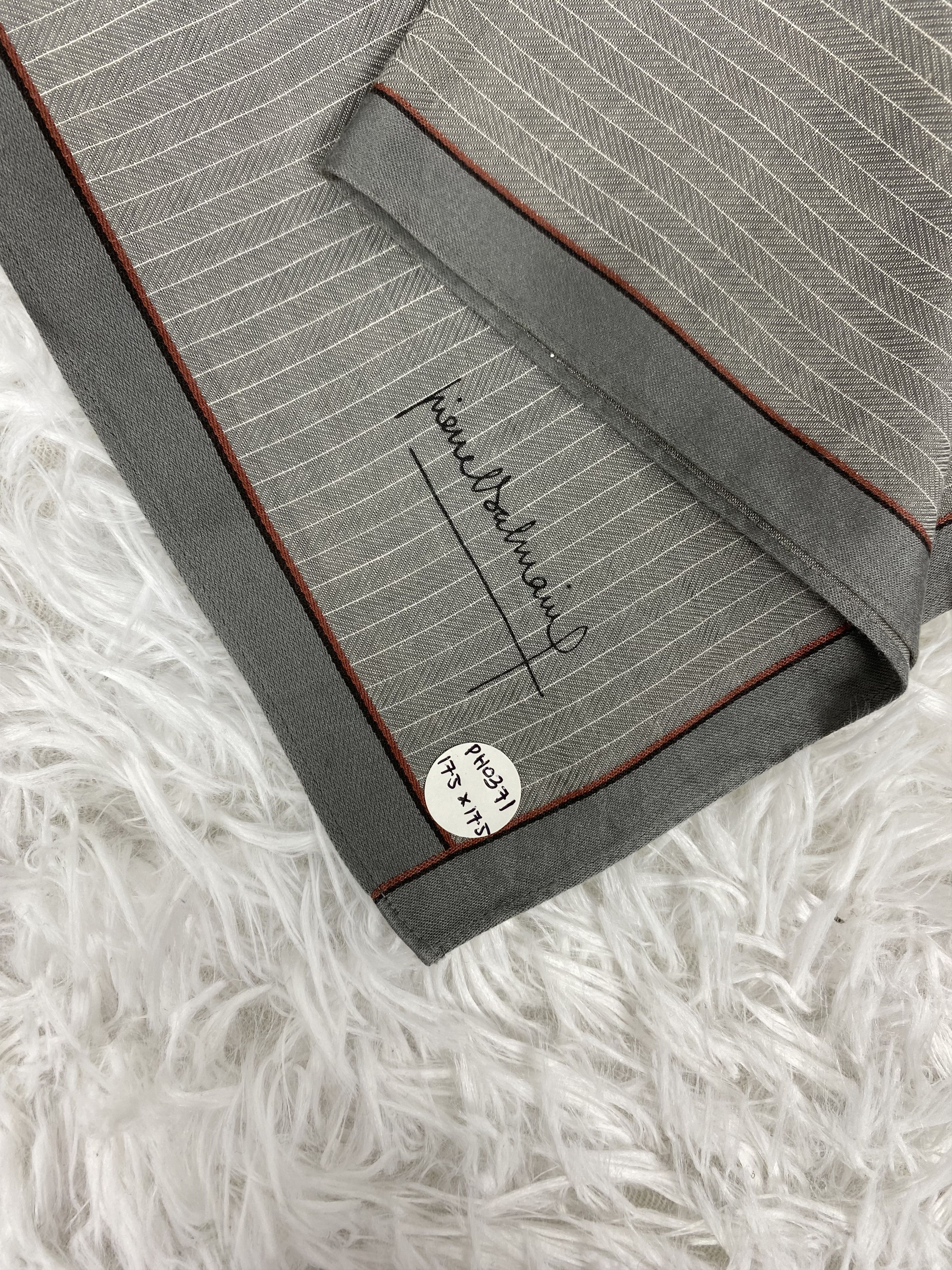 Pierre Balmain Vintage Pierre Balmain Handkerchief Neckerchief PH0371 Size ONE SIZE - 2 Thumbnail