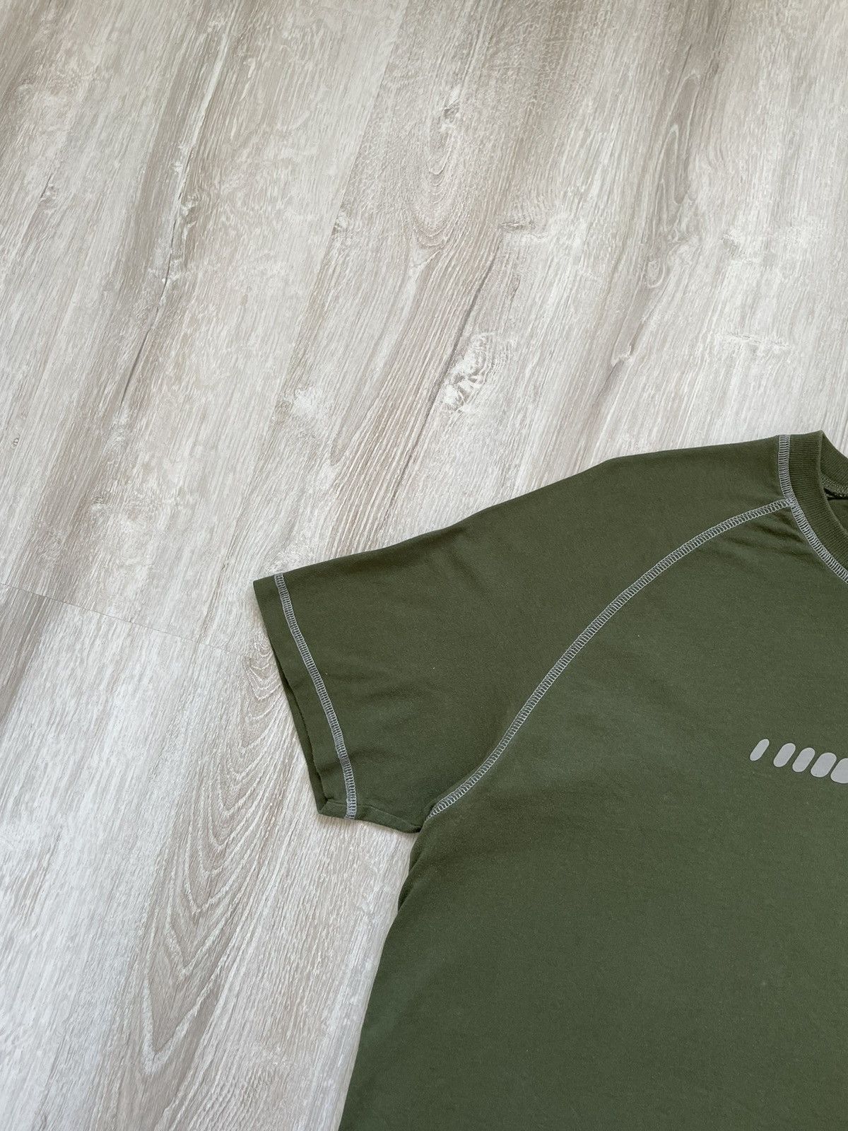 Nike × Vintage Vintage Nike Center Mini Swoosh T Shirt Tee Size US L / EU 52-54 / 3 - 3 Thumbnail