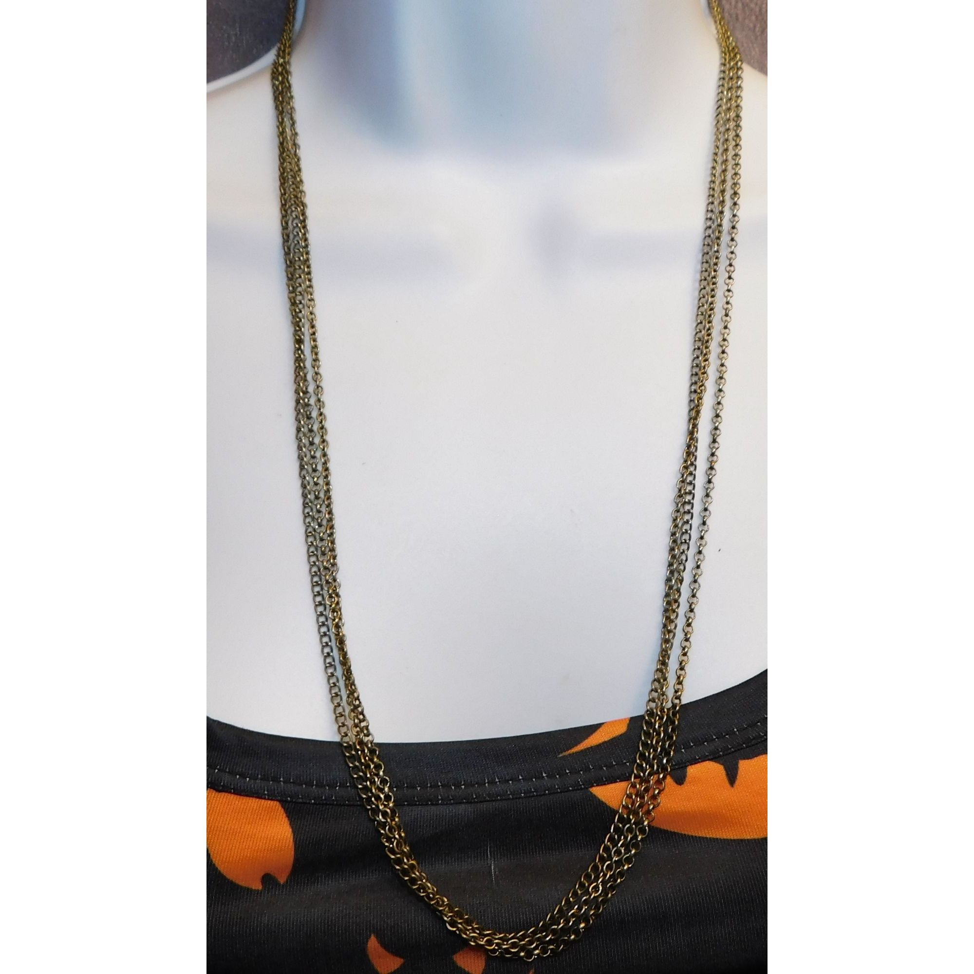 Other Casual Classic Antiqued Silver Tone Triple Chain Necklace Size ONE SIZE - 1 Thumbnail