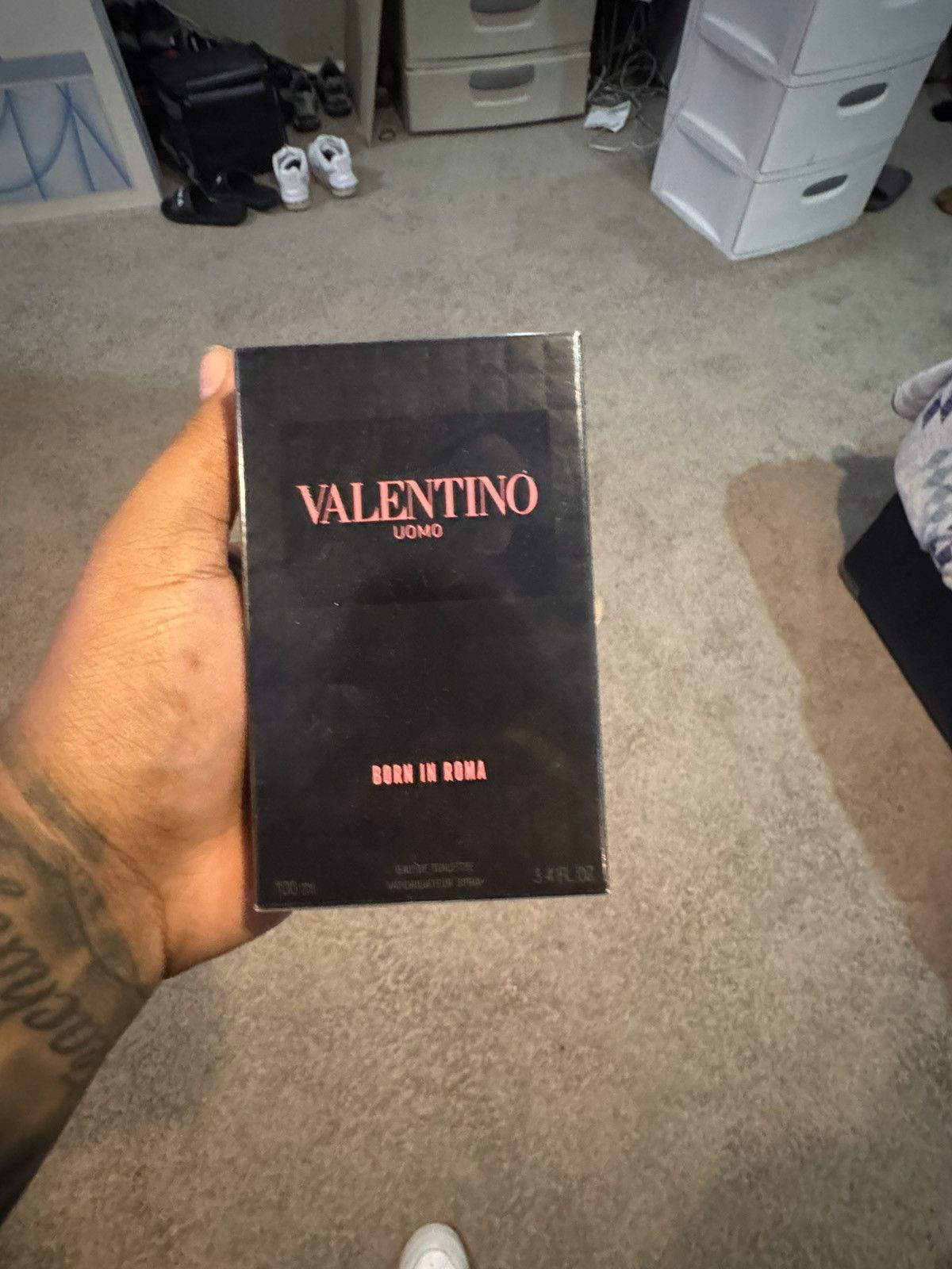 Designer × Valentino Valentino born in Roma Size ONE SIZE - 2 Thumbnail