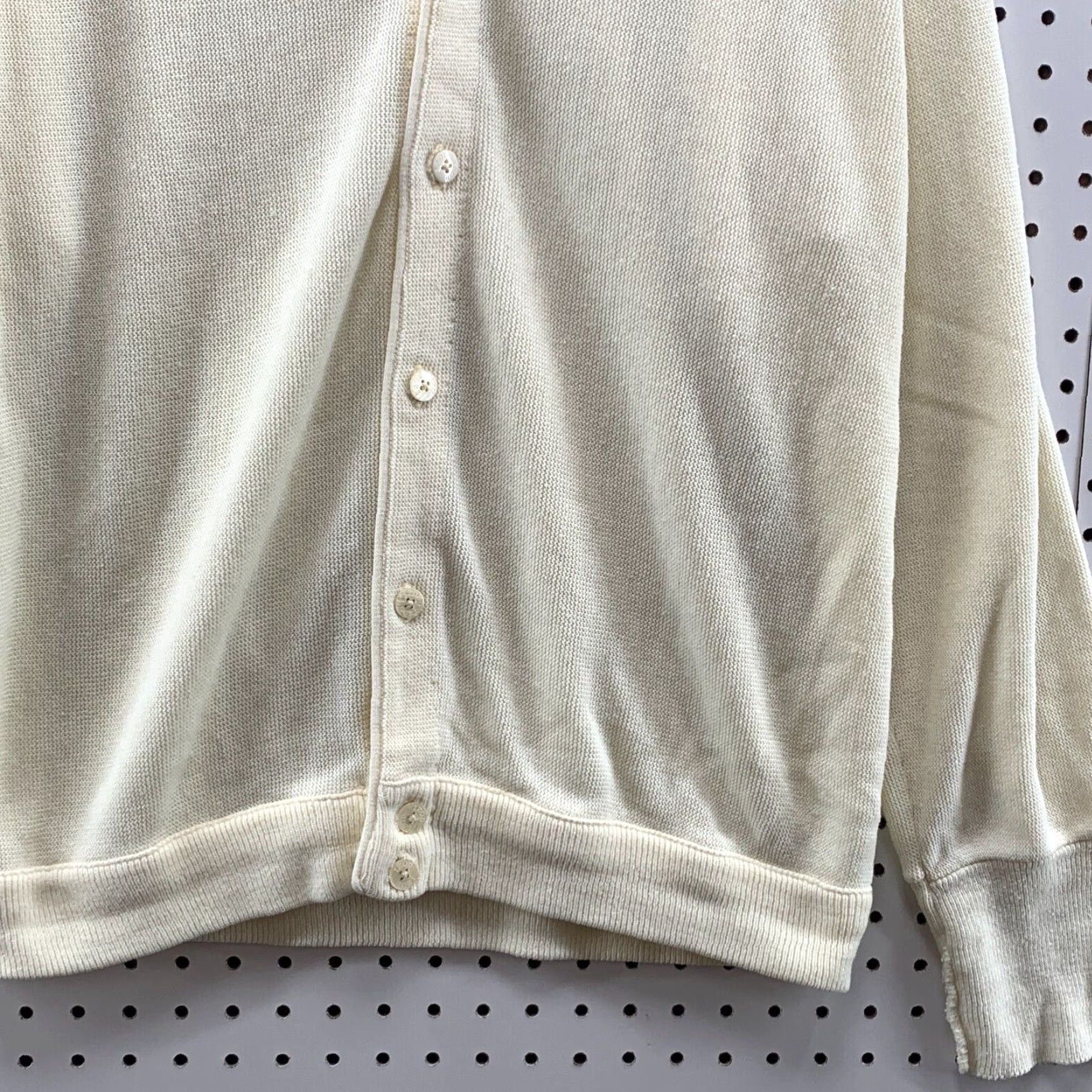 Izod VINTAGE IZOD Cardigan Shirt Men XL Beige 100% Acrylic Button Down 1980s VTG Mens Size US XL / EU 56 / 4 - 5 Thumbnail