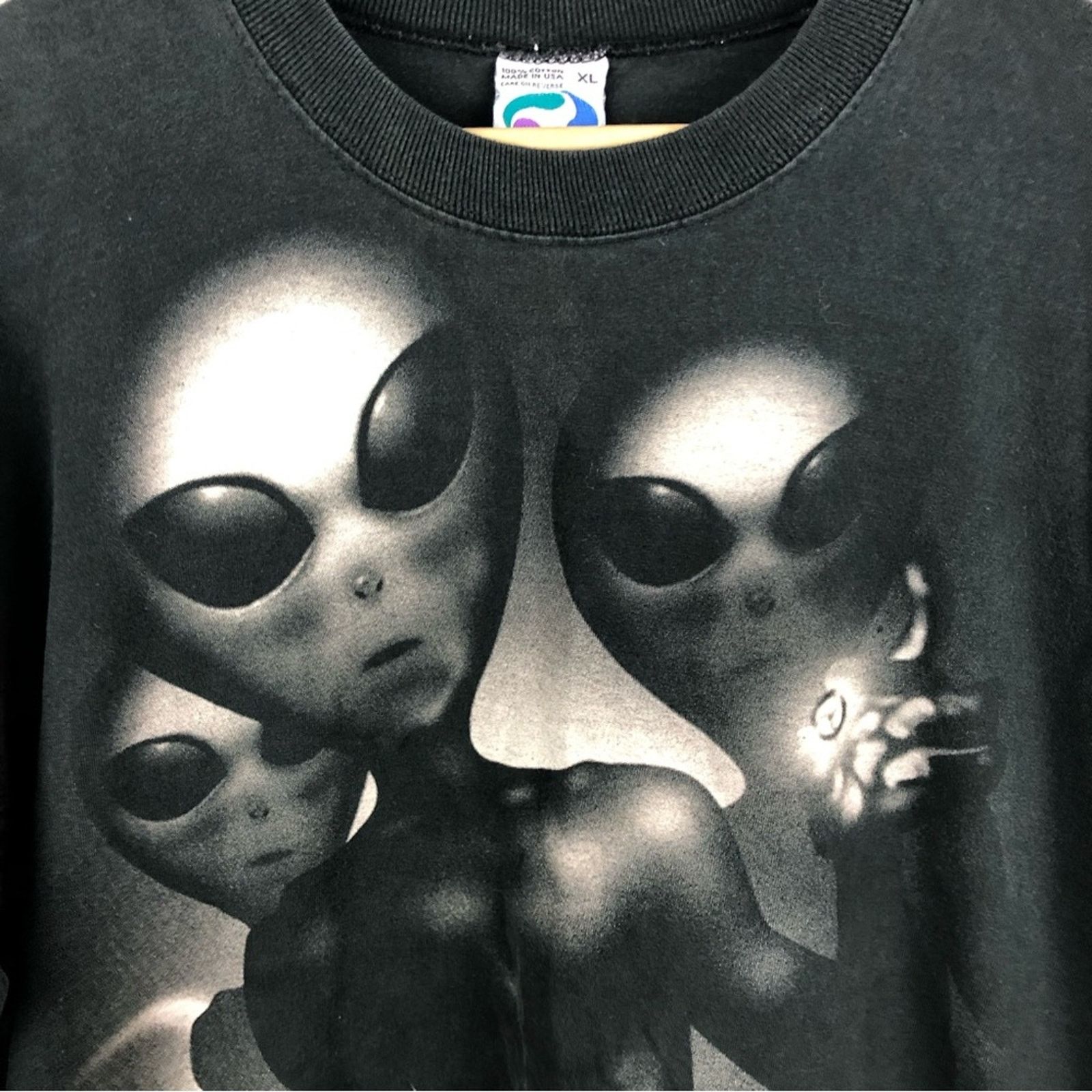 Liquid Blue Vintage 90’s Liquid Blue Alien Tee Size US XL / EU 56 / 4 - 2 Thumbnail