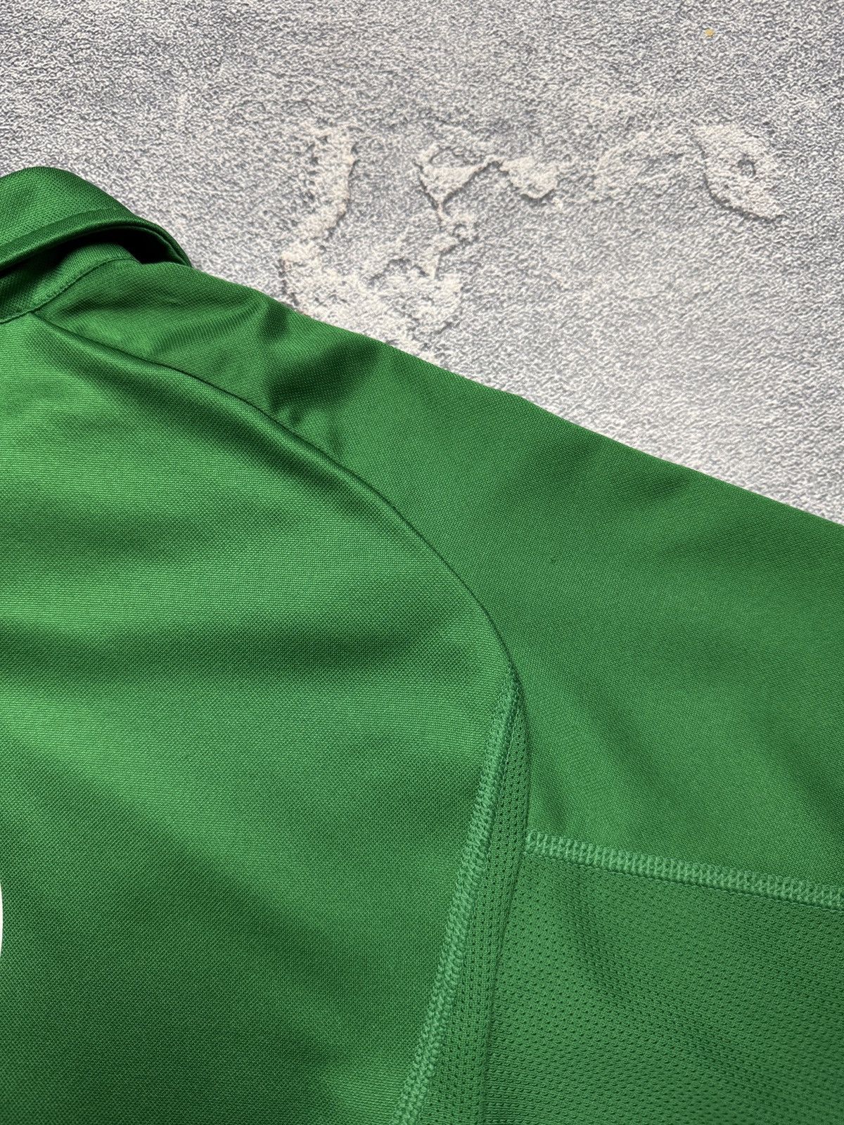 Nike Tirol Innsbruck Nike #9Gelewich vintage soccer shirt Size US XS / EU 42 / 0 - 15 Thumbnail
