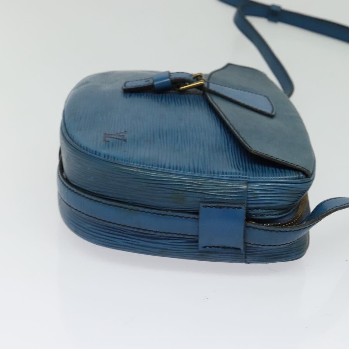 Louis Vuitton LOUIS VUITTON Epi June Feuille Shoulder Bag Blue M52155 Size ONE SIZE - 3 Thumbnail