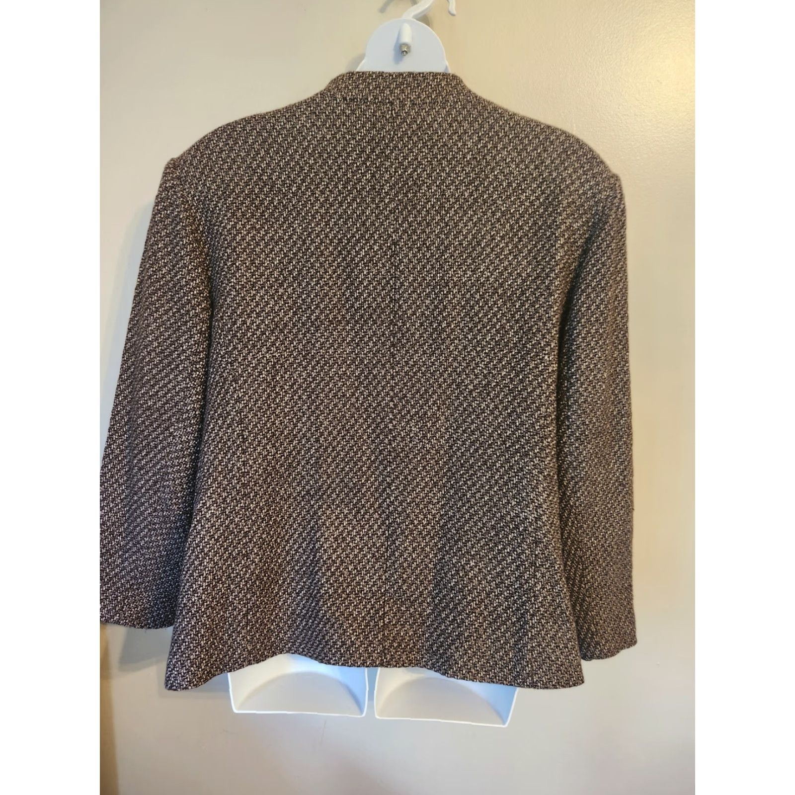 Vintage VINTAGE JG Hook Blazer Jacket Collarless Tweed V-Neck 30W Plus Women Size 4XL / US 24-26 - 6 Thumbnail