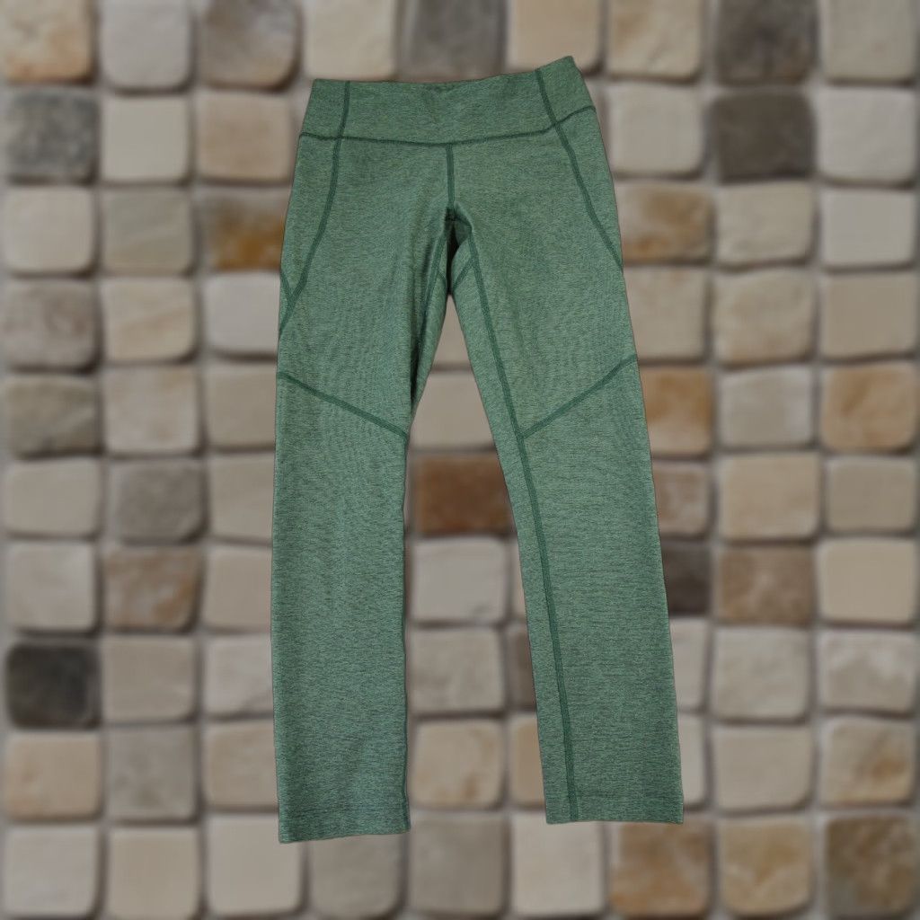 Outdoor Voices VINTAGE Outdoor Voices Leggings Womens Small Green Compression Crop Gym Hiking Size 28" / US 6 / IT 42 - 1 Thumbnail