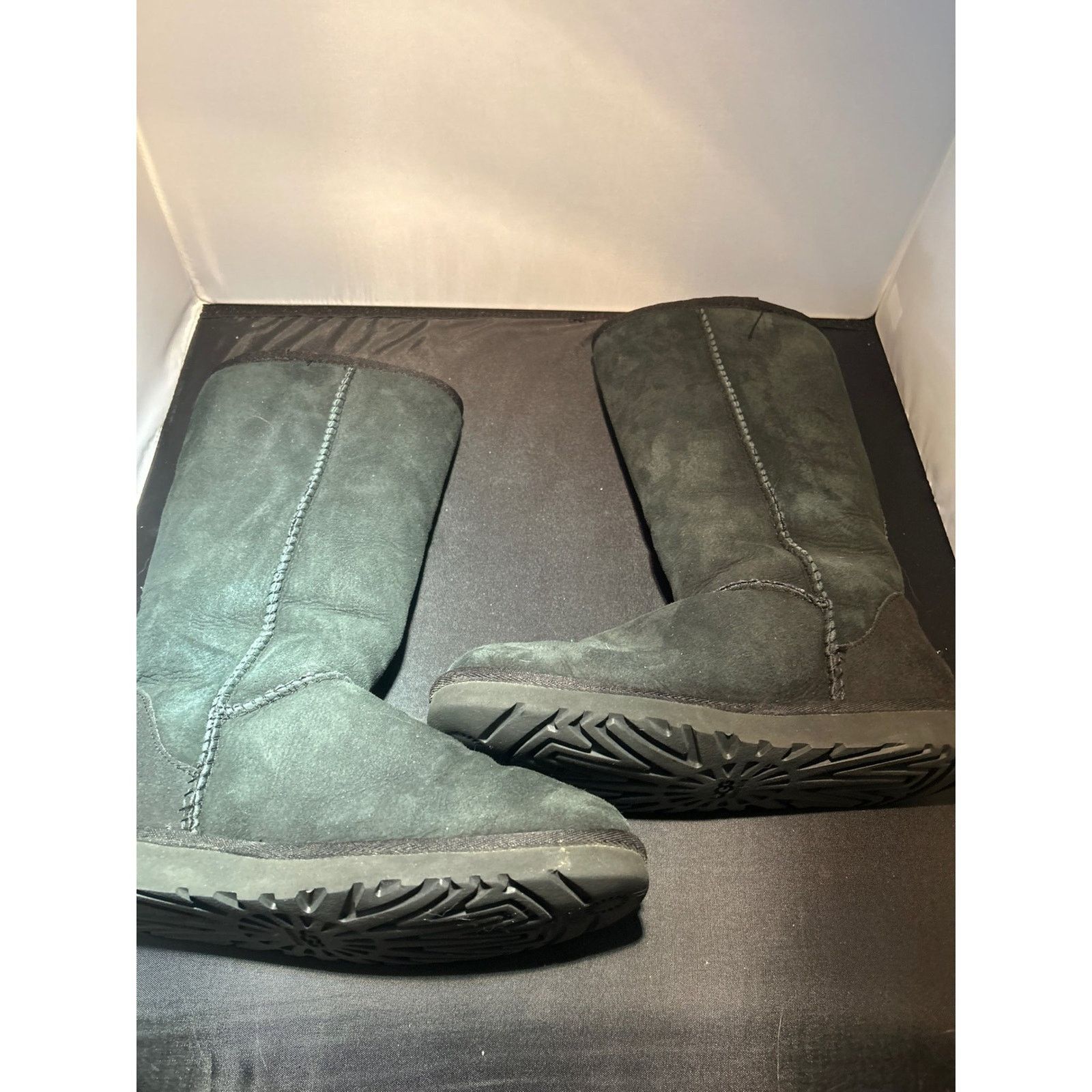 Ugg UGG Australia Tall Classic Boots Dark Gray Suede Size 6 Size US 6 / IT 36 - 1 Thumbnail