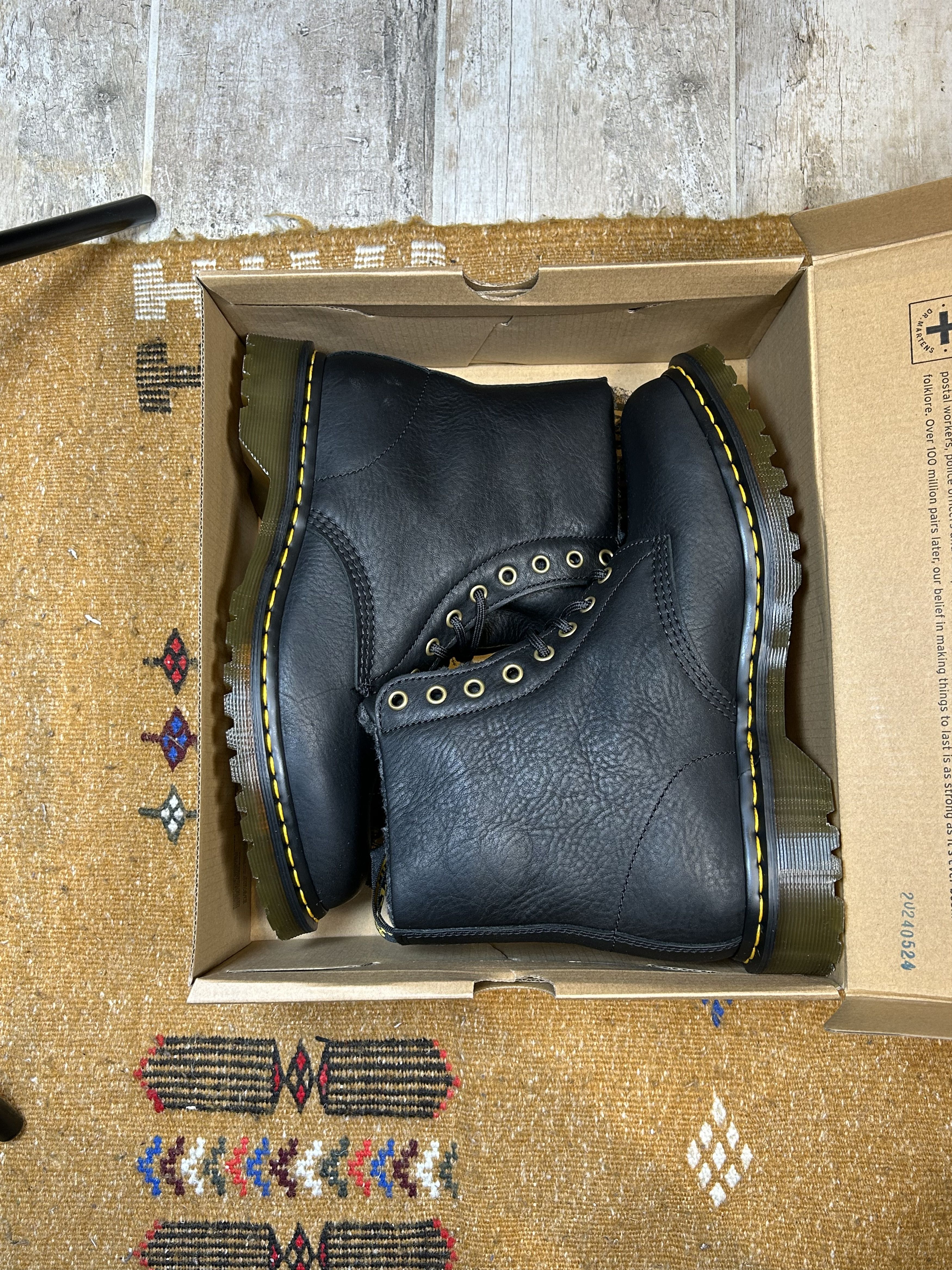 Dr. Martens Faux fur lined ambassador boots in black New in Box display picture 1